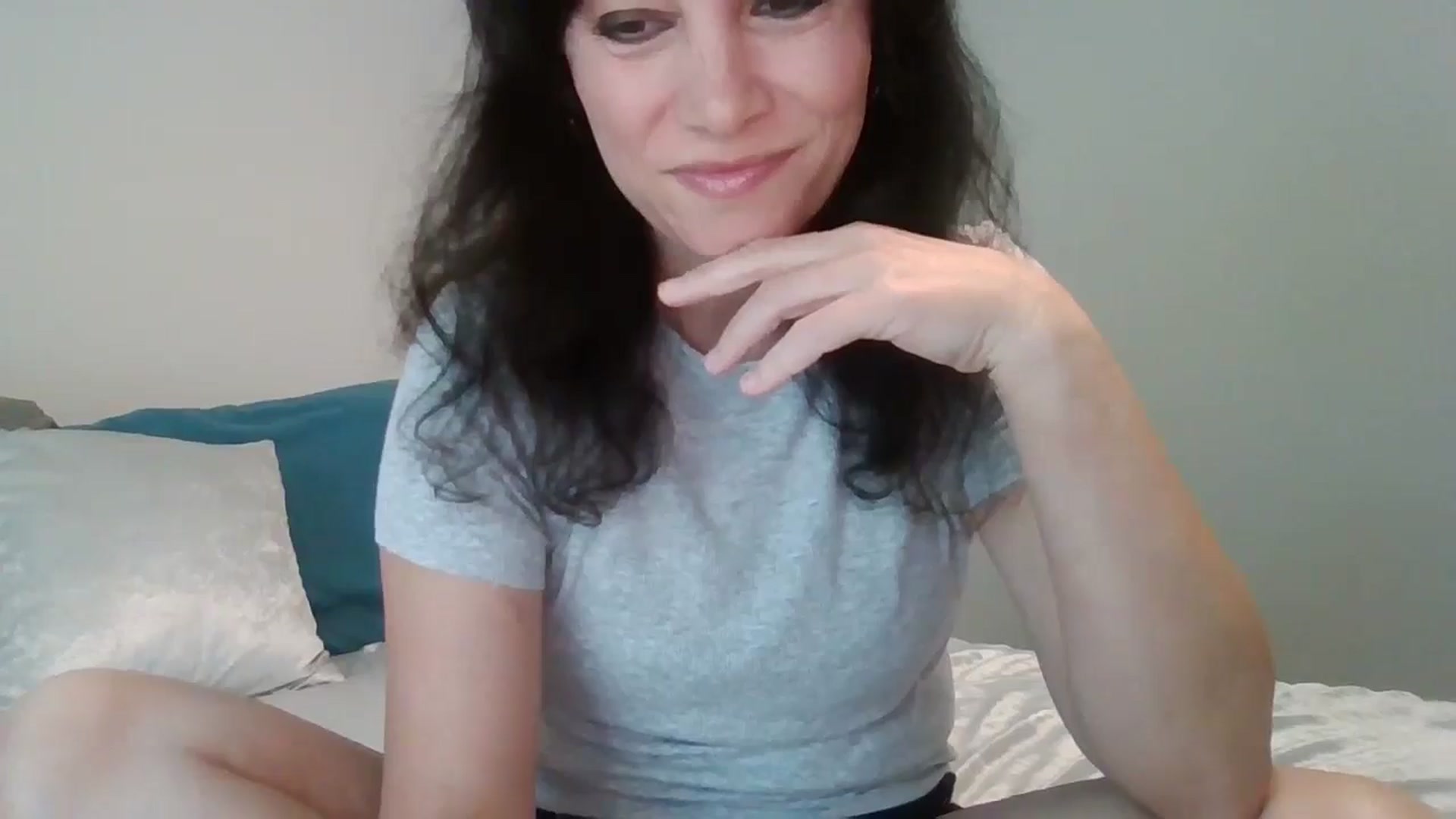Gallery image thumbnail from LVDOLL's myfreecams stream on, 09/02/2024, 17:39 image 9 of 20