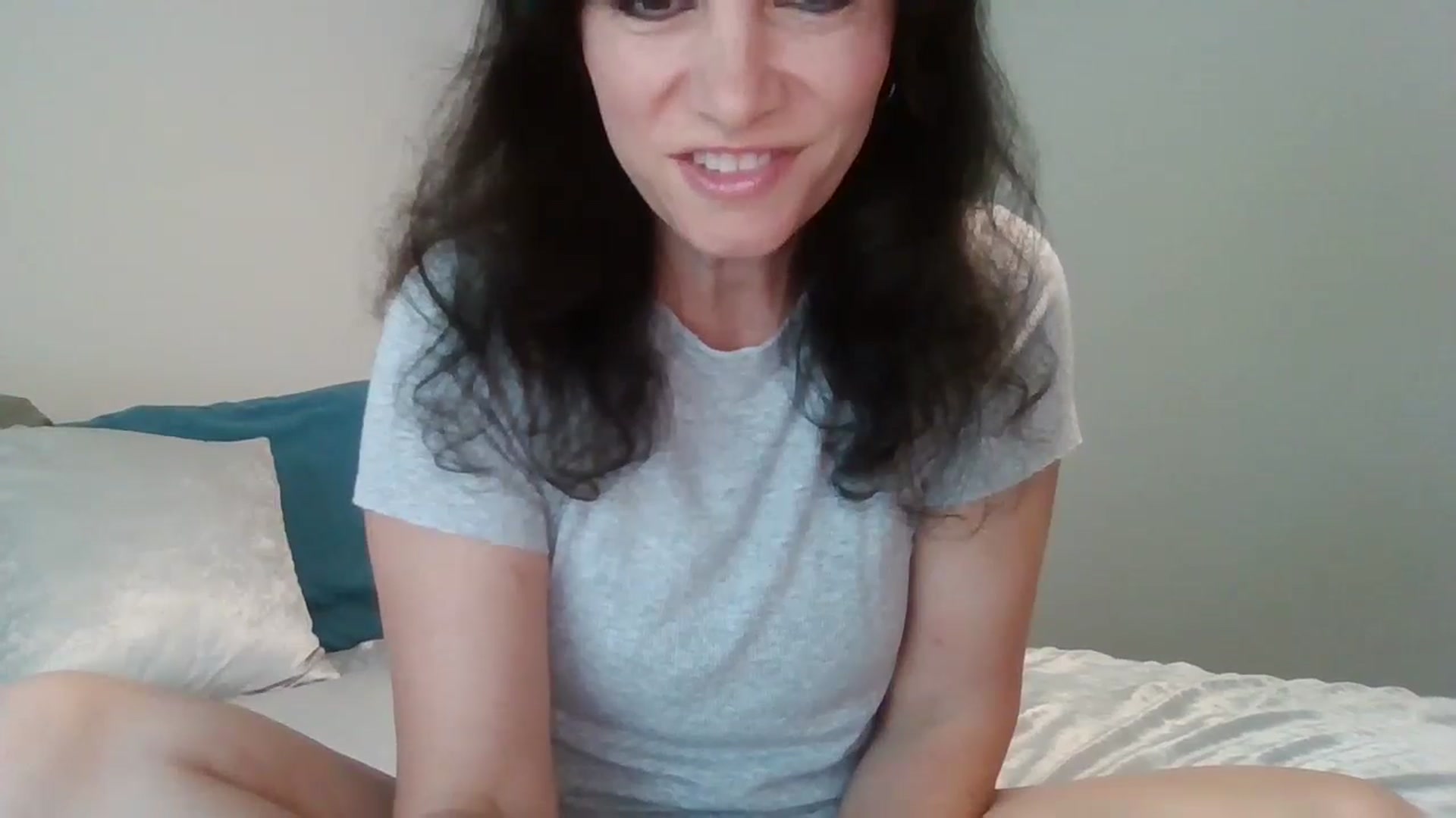 Gallery image thumbnail from LVDOLL's myfreecams stream on, 09/02/2024, 17:39 image 11 of 20