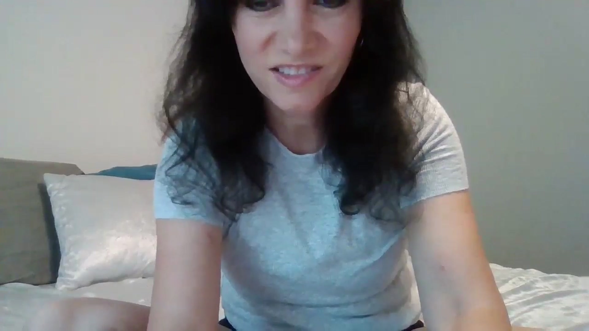 Gallery image thumbnail from LVDOLL's myfreecams stream on, 09/02/2024, 17:39 image 16 of 20