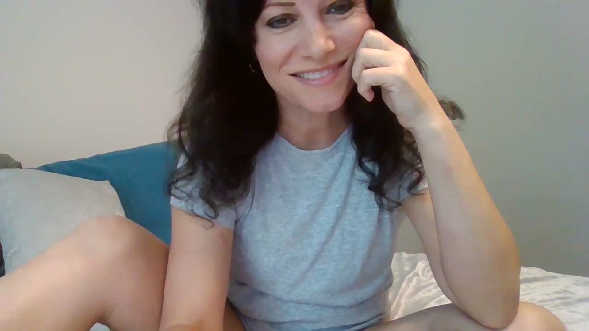 Gallery image thumbnail from LVDOLL's myfreecams stream on, 09/02/2024, 18:16 image 16 of 20