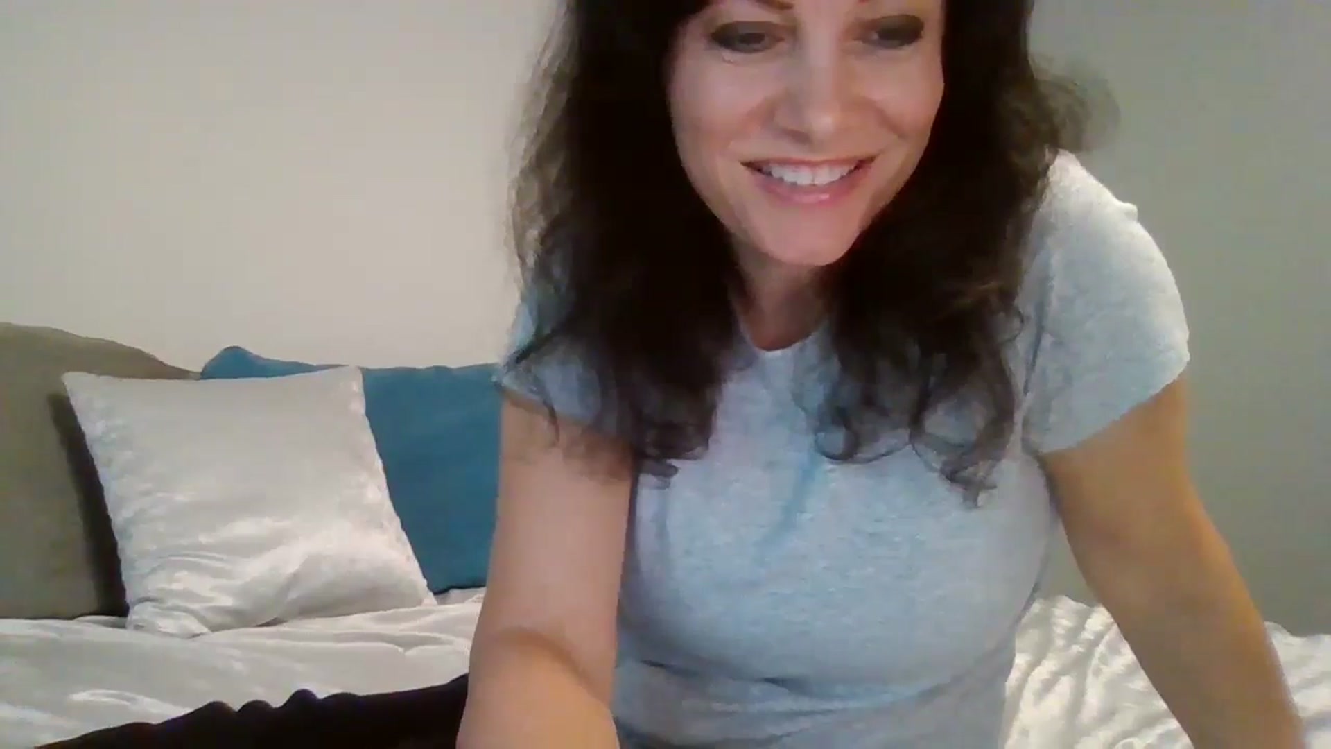 Gallery image thumbnail from LVDOLL's myfreecams stream on, 09/02/2024, 22:19 image 9 of 20