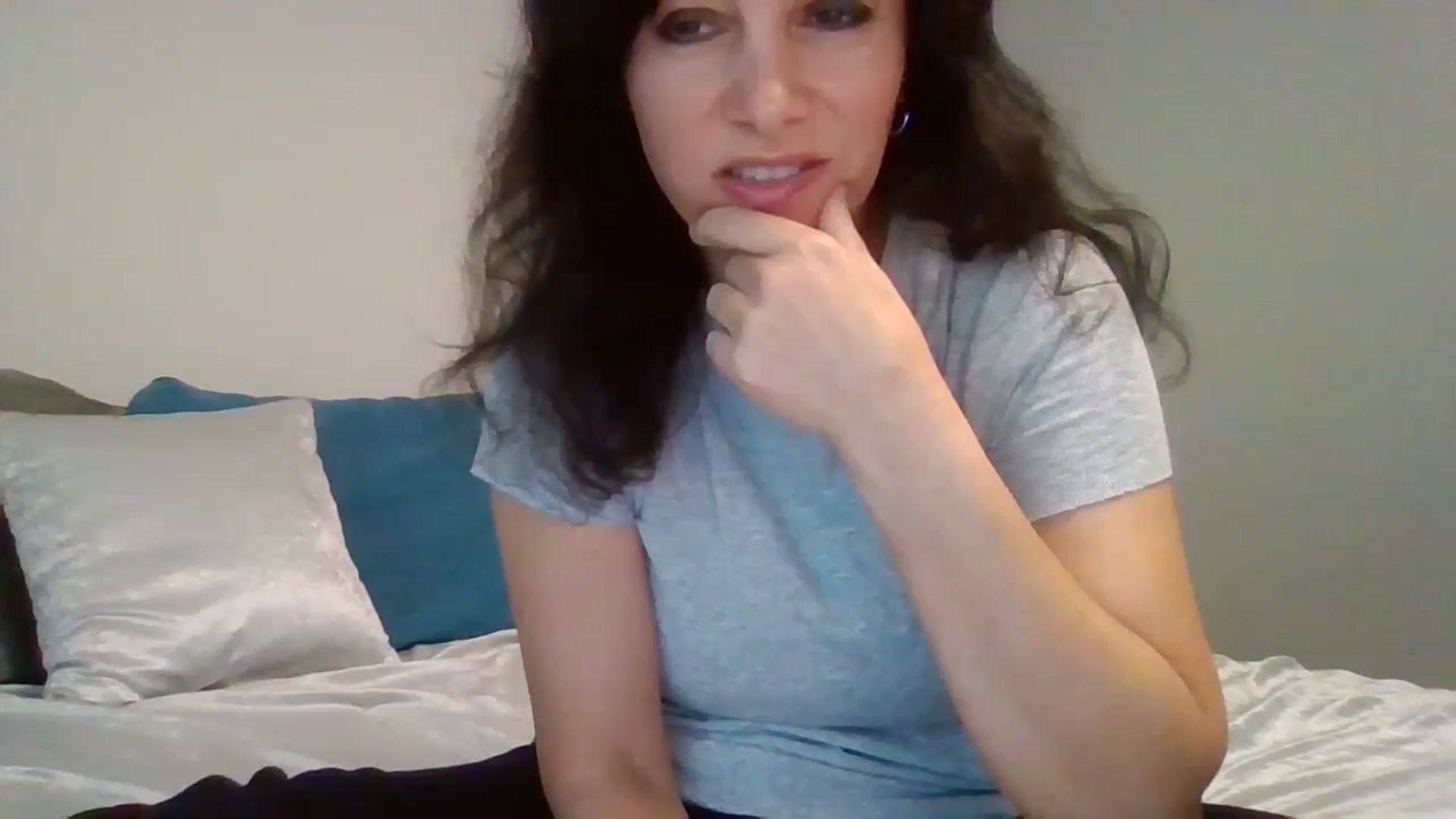 Gallery image thumbnail from LVDOLL's myfreecams stream on, 09/02/2024, 22:19 image 2 of 20