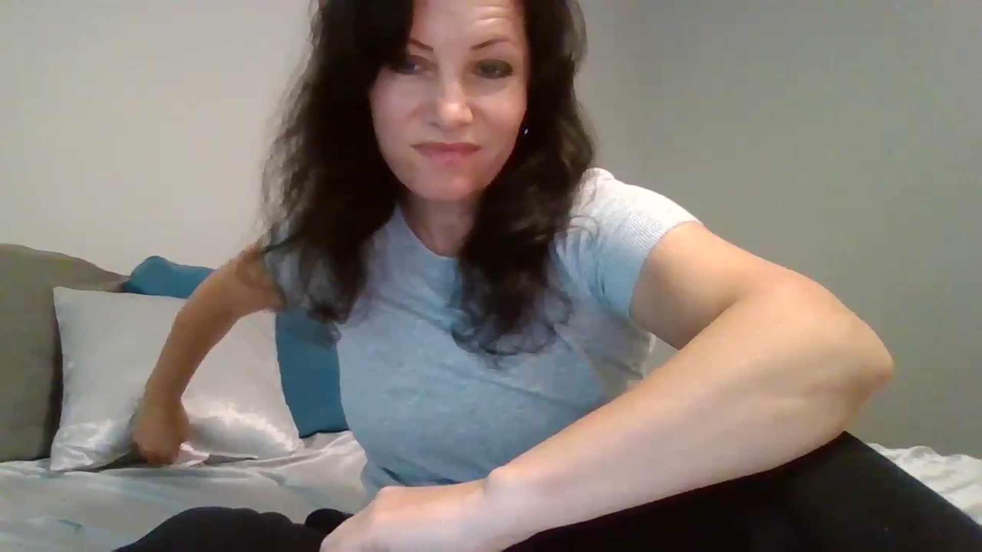 Gallery image thumbnail from LVDOLL's myfreecams stream on, 09/02/2024, 22:19 image 12 of 20
