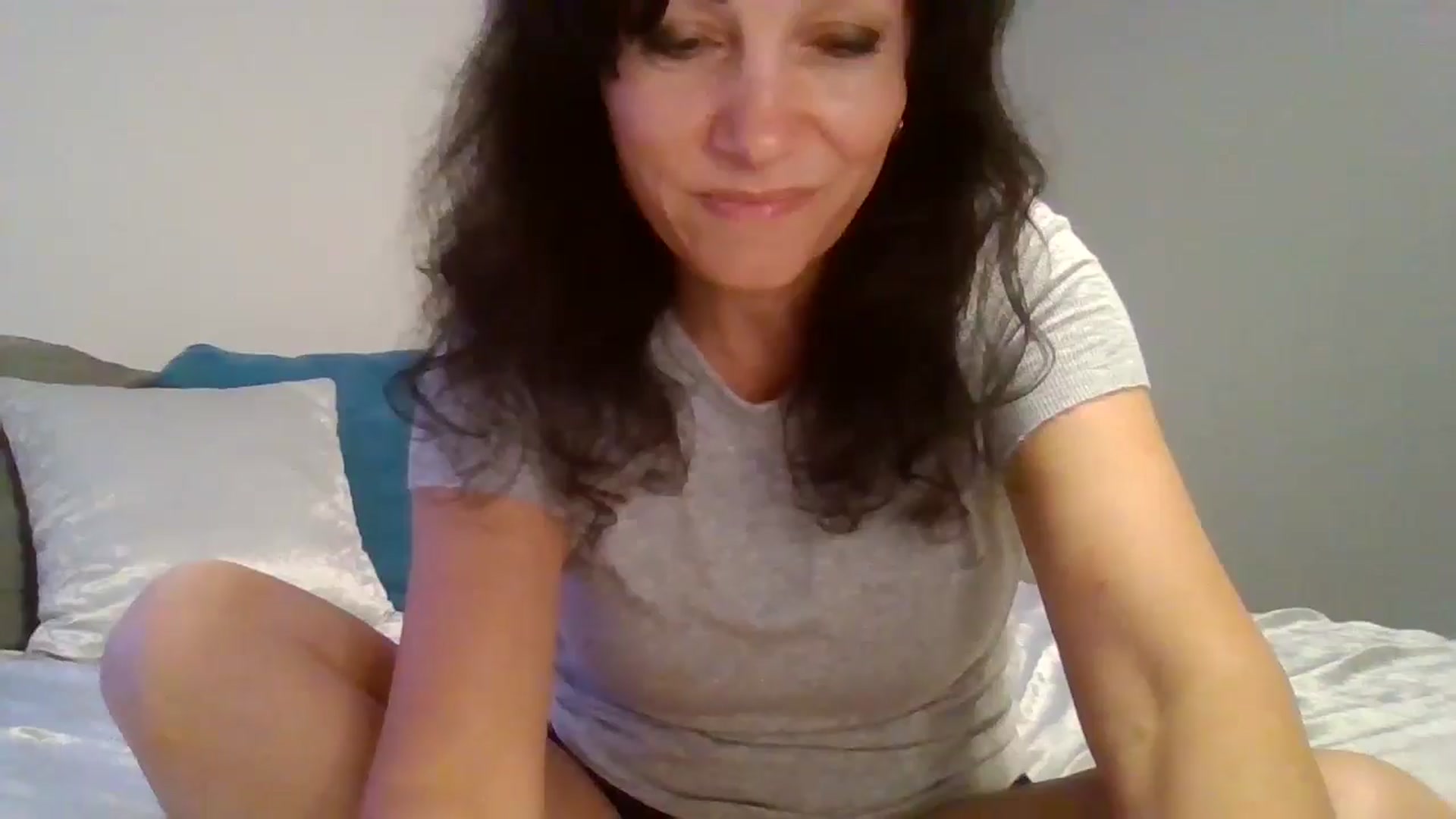 Gallery image thumbnail from LVDOLL's myfreecams stream on, 09/03/2024, 01:48 image 11 of 20