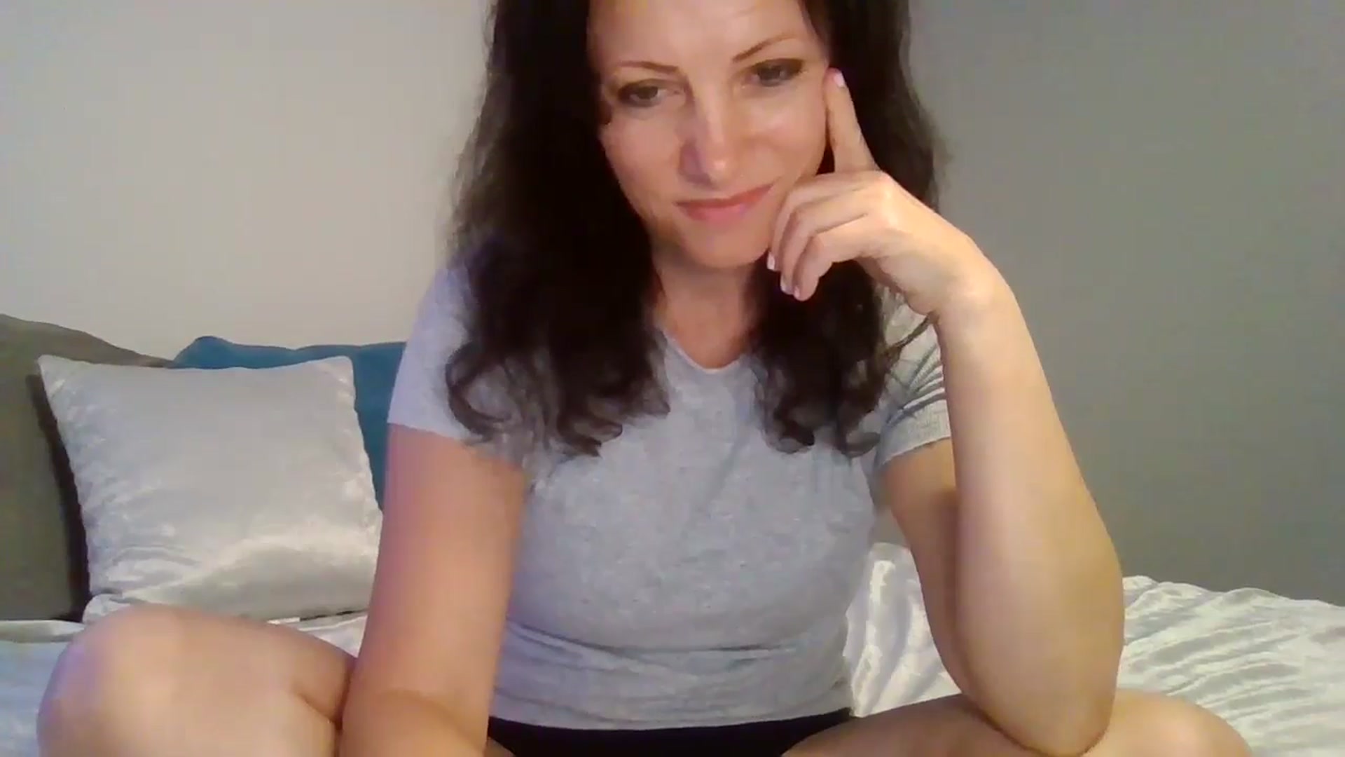 Gallery image thumbnail from LVDOLL's myfreecams stream on, 09/03/2024, 04:32 image 2 of 20