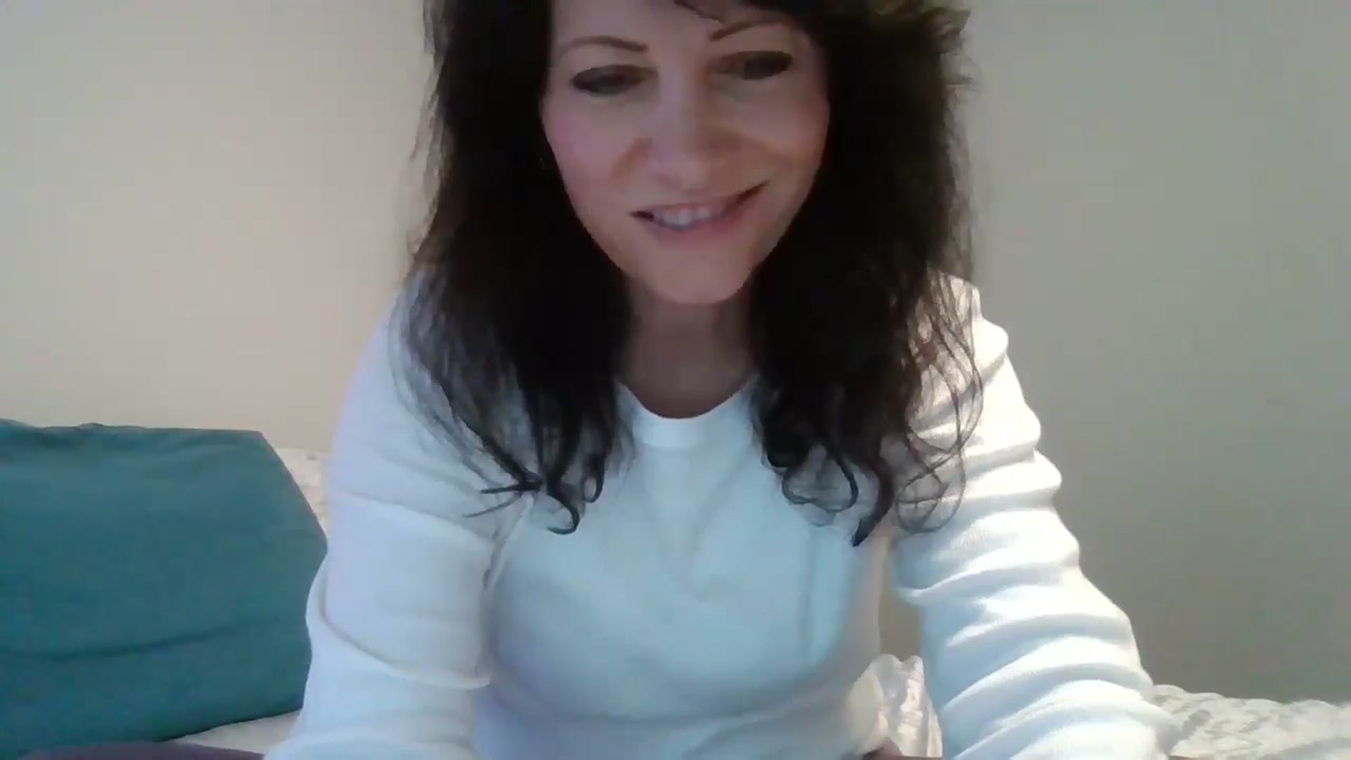 Gallery image thumbnail from LVDOLL's myfreecams stream on, 09/03/2024, 23:00 image 15 of 20