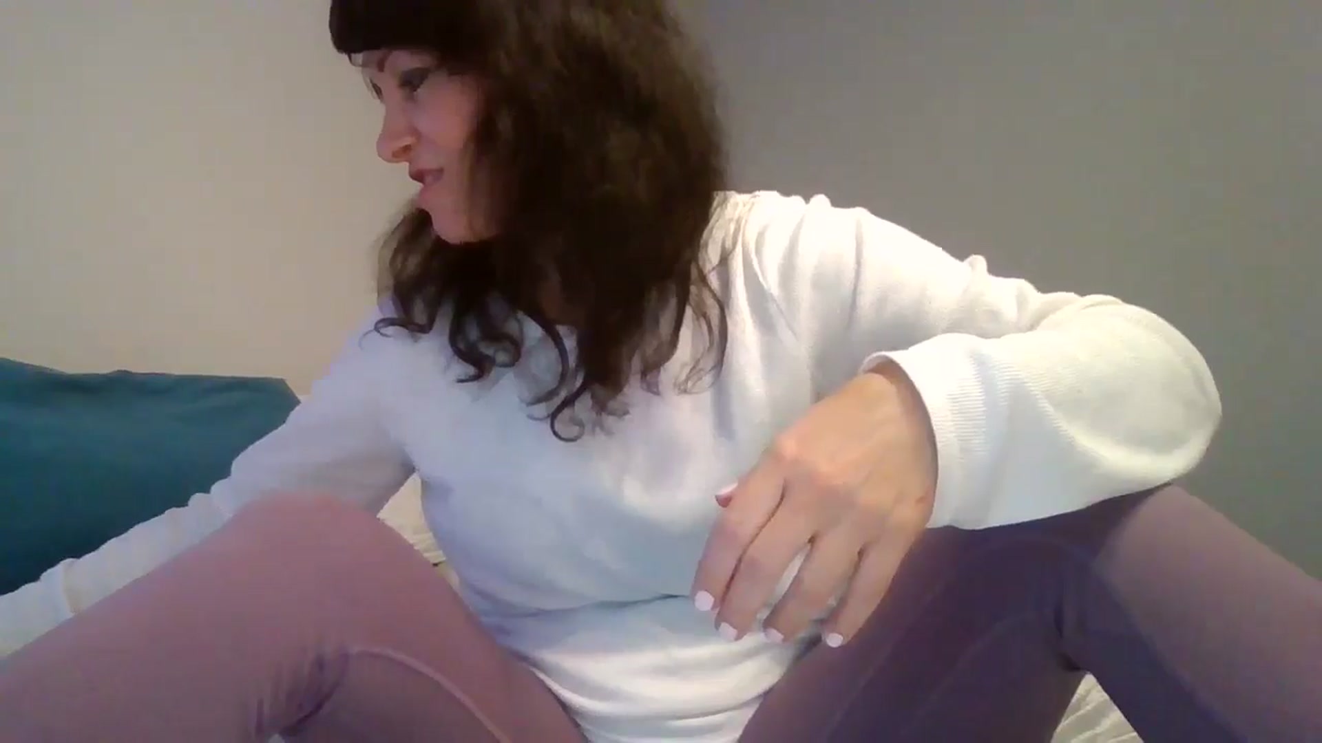 Gallery image thumbnail from LVDOLL's myfreecams stream on, 09/03/2024, 23:00 image 17 of 20
