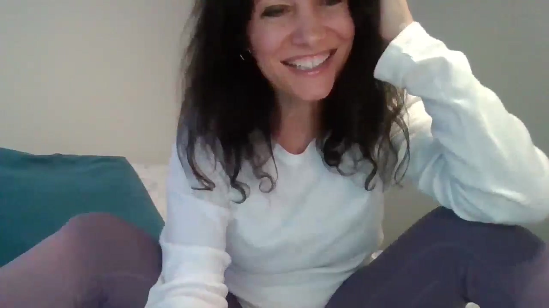 Gallery image thumbnail from LVDOLL's myfreecams stream on, 09/03/2024, 23:00 image 19 of 20