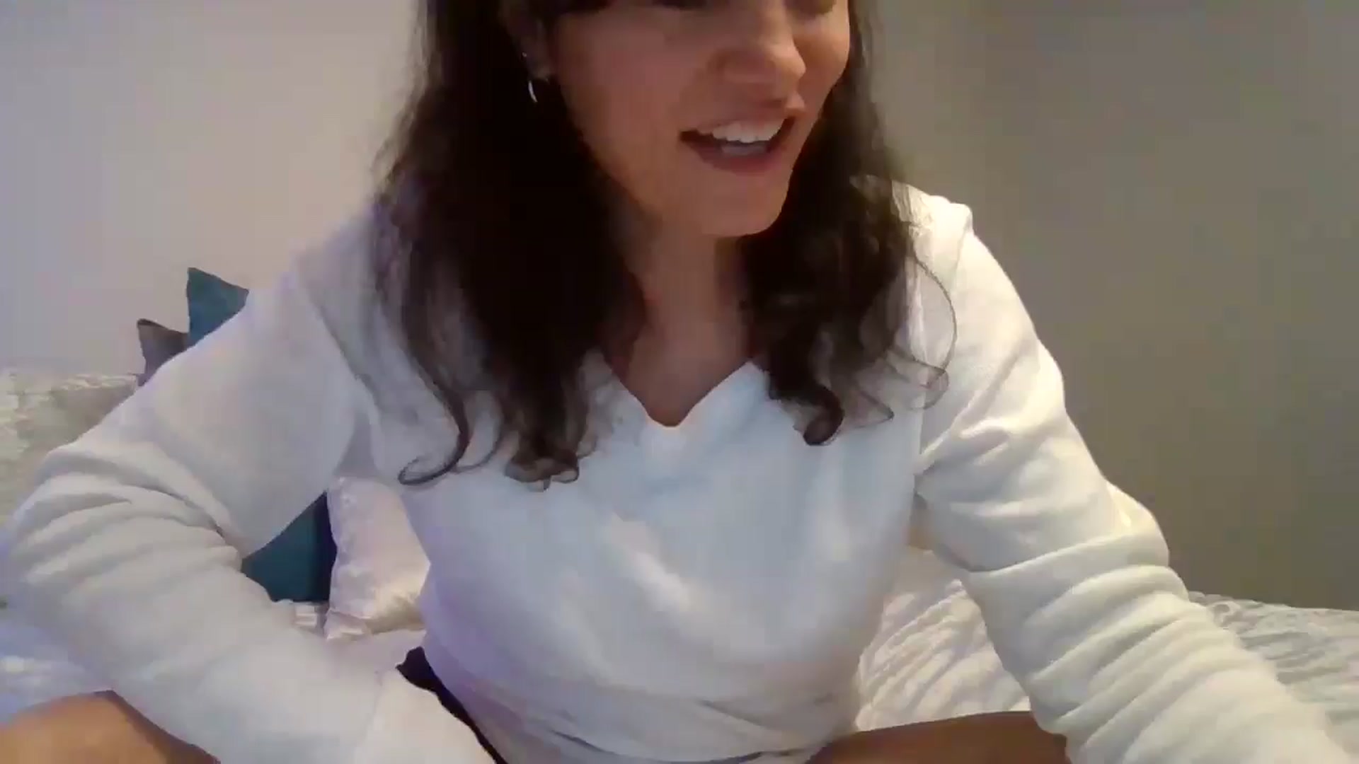 Gallery image thumbnail from LVDOLL's myfreecams stream on, 09/04/2024, 04:24 image 2 of 20