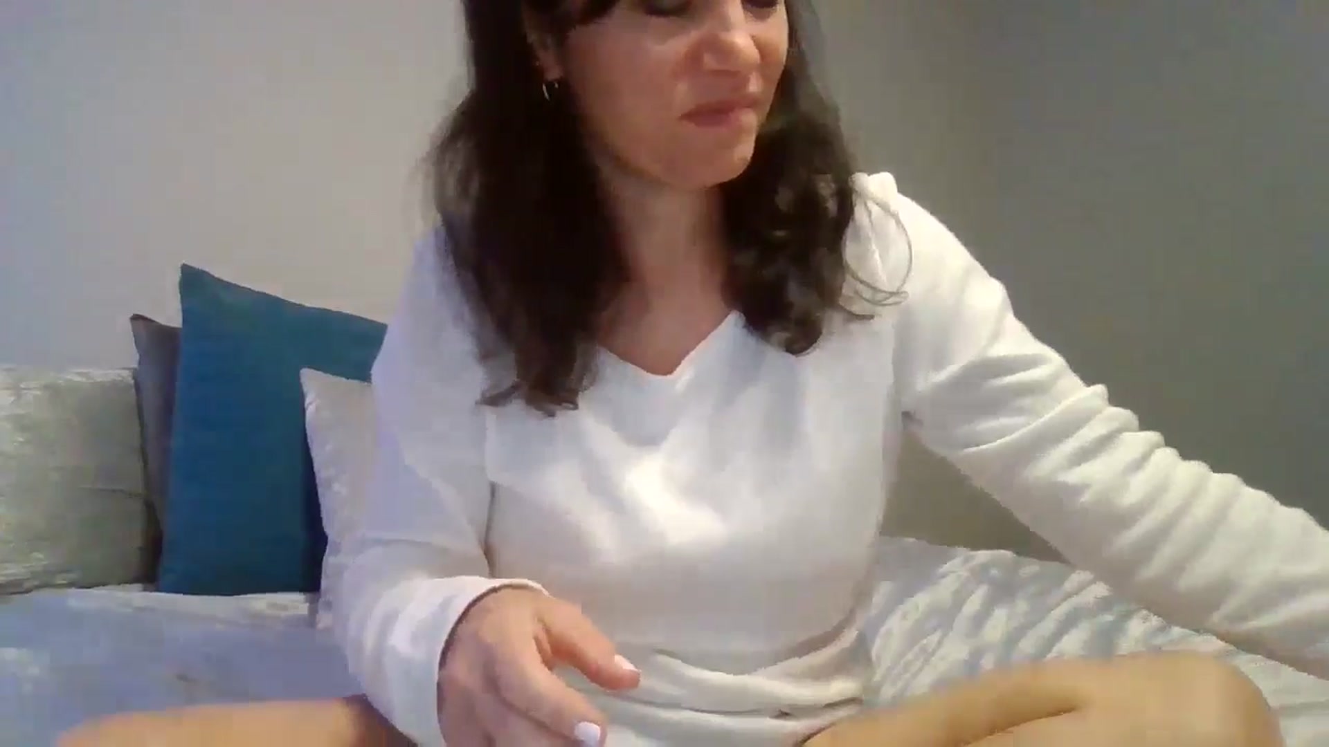 Gallery image thumbnail from LVDOLL's myfreecams stream on, 09/04/2024, 04:24 image 14 of 20