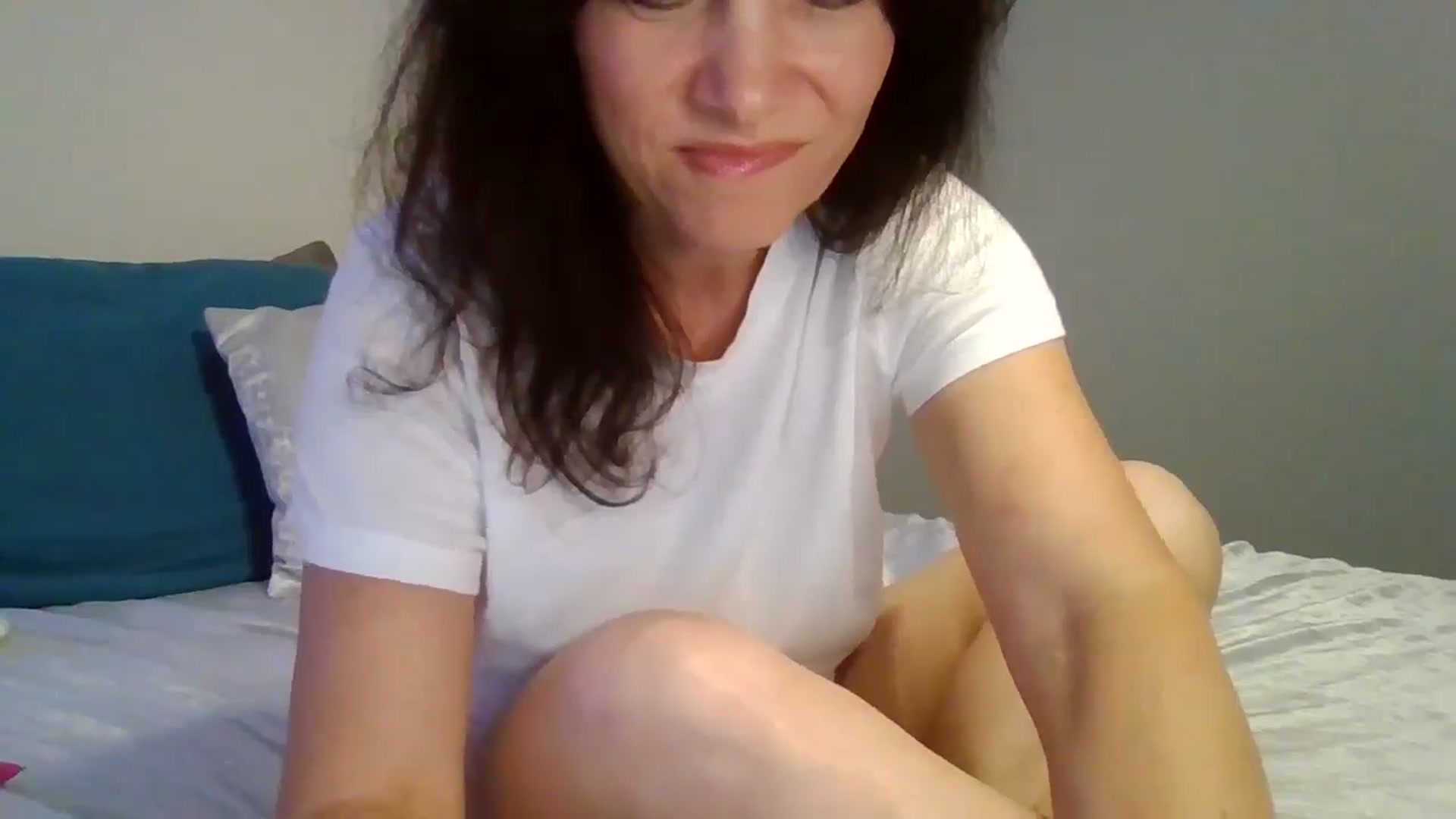 Gallery image thumbnail from LVDOLL's myfreecams stream on, 09/05/2024, 02:07 image 15 of 20