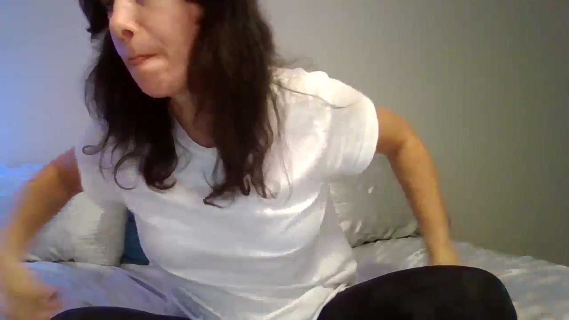 Gallery image thumbnail from LVDOLL's myfreecams stream on, 09/05/2024, 04:28 image 5 of 20