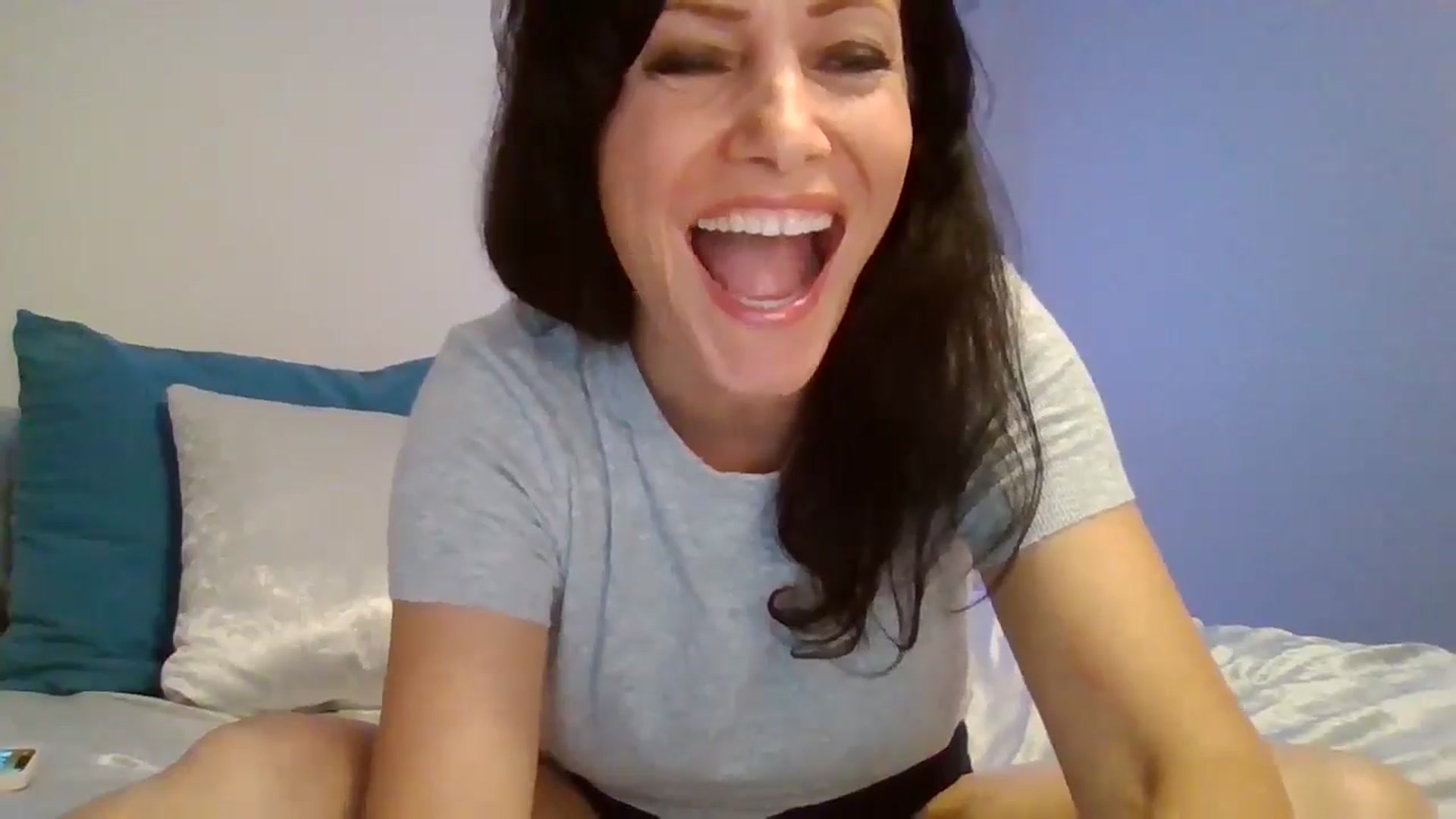 Gallery image thumbnail from LVDOLL's myfreecams stream on, 09/06/2024, 03:45 image 18 of 20