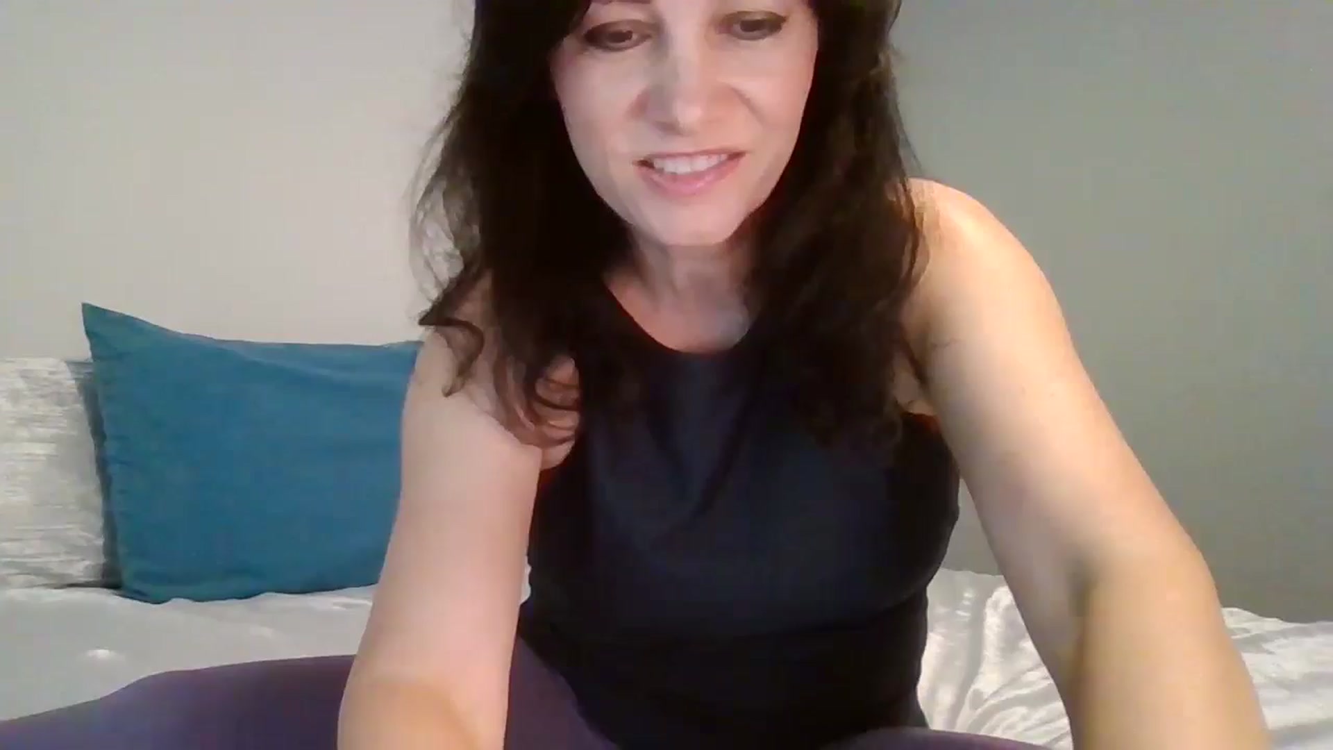 Gallery image thumbnail from LVDOLL's myfreecams stream on, 09/08/2024, 21:08 image 12 of 20