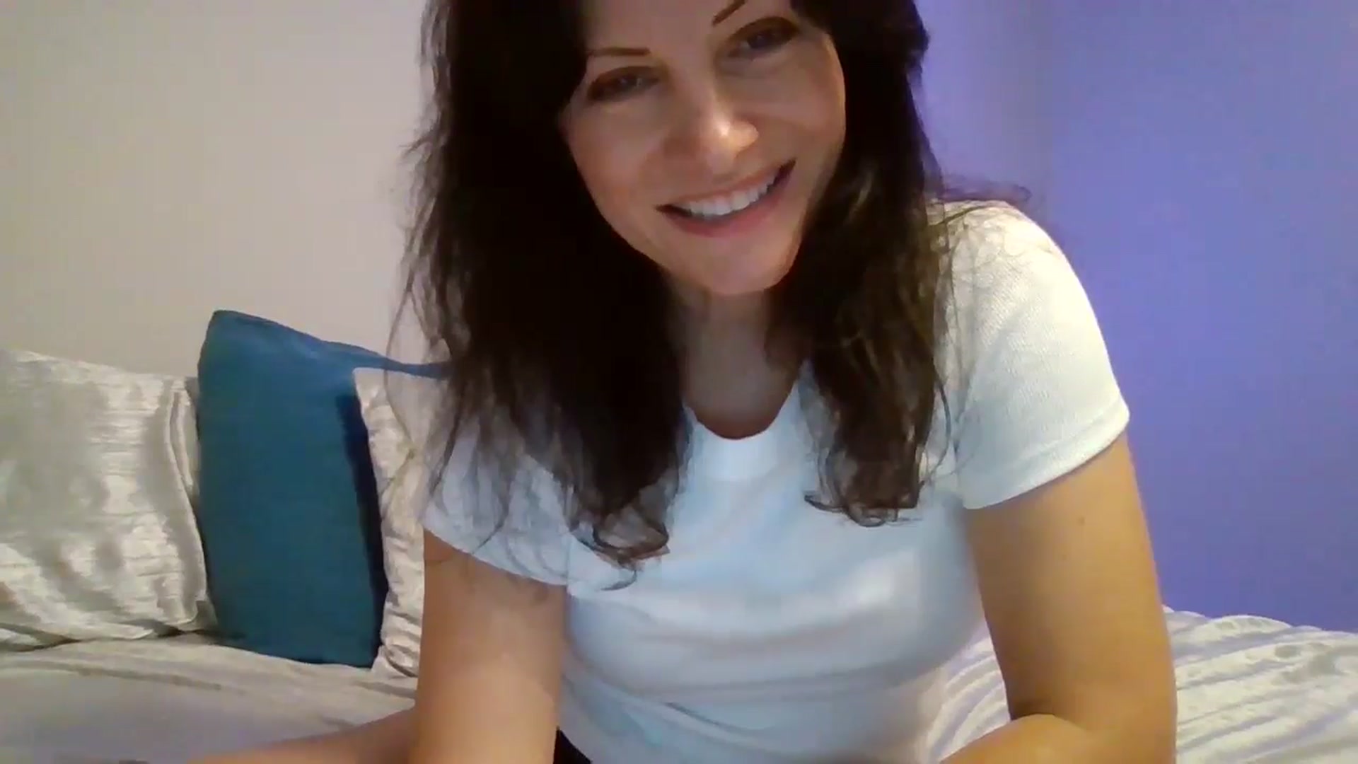 Gallery image thumbnail from LVDOLL's myfreecams stream on, 09/10/2024, 05:27 image 3 of 20