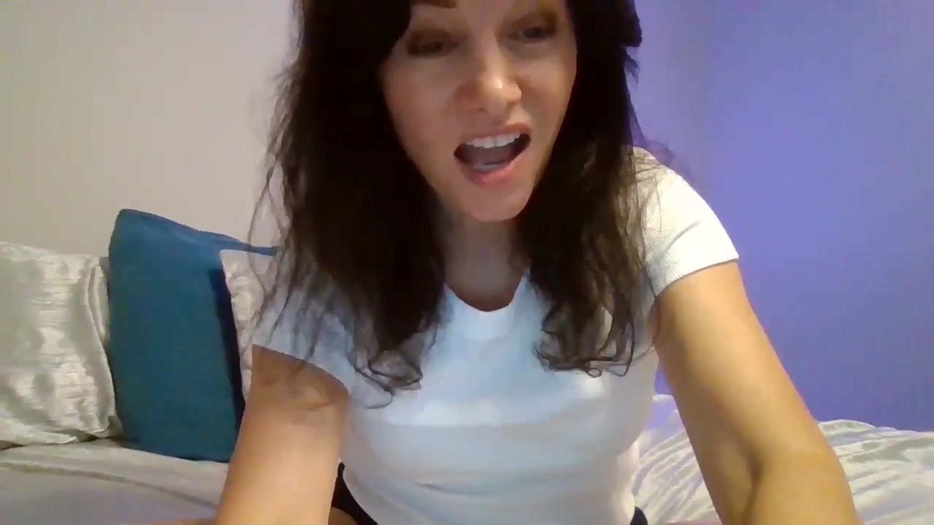 Gallery image thumbnail from LVDOLL's myfreecams stream on, 09/10/2024, 05:27 image 5 of 20