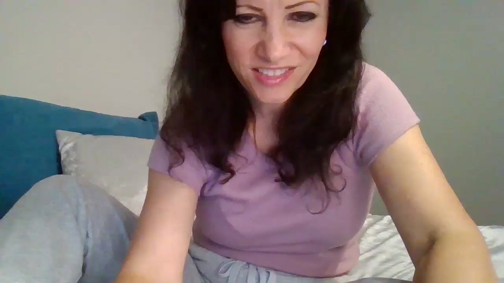 Gallery image thumbnail from LVDOLL's myfreecams stream on, 09/12/2024, 22:44 image 10 of 20
