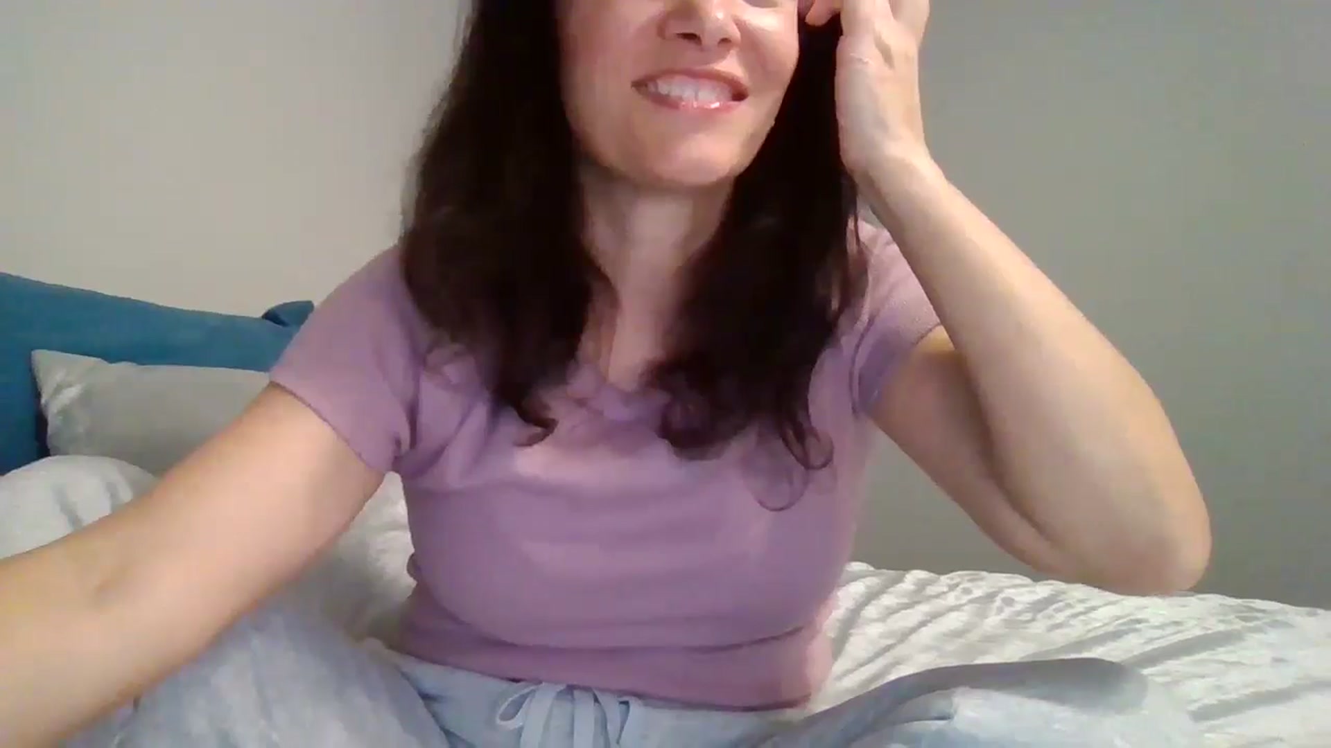 Gallery image thumbnail from LVDOLL's myfreecams stream on, 09/12/2024, 22:44 image 9 of 20