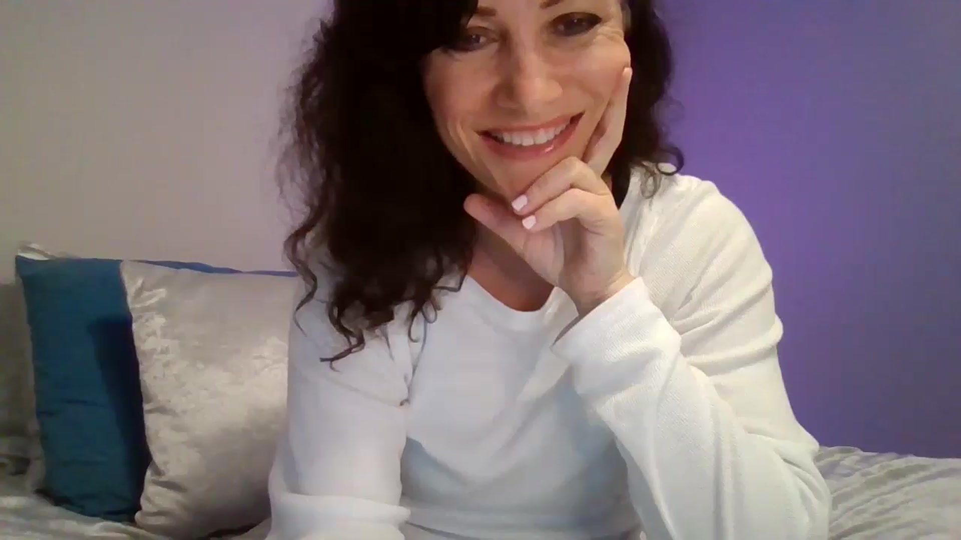 Gallery image thumbnail from LVDOLL's myfreecams stream on, 09/15/2024, 02:52 image 13 of 20