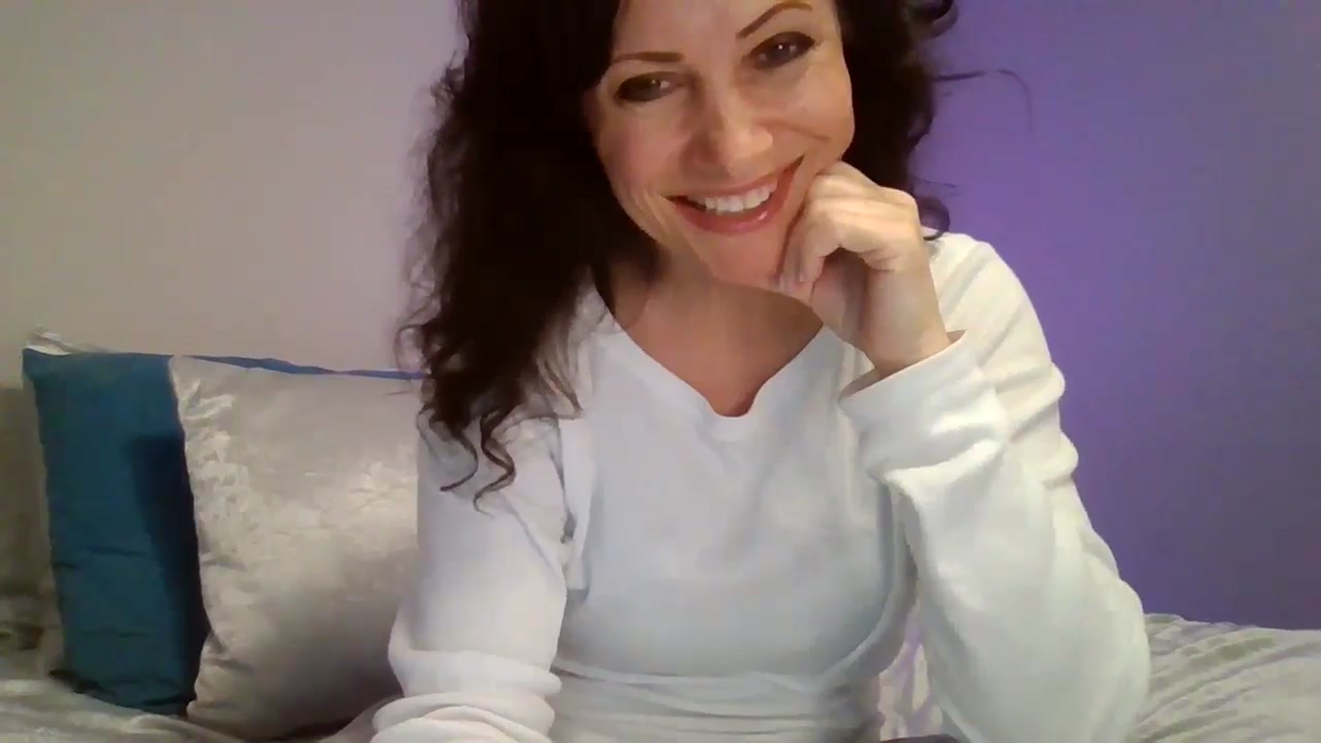 Gallery image thumbnail from LVDOLL's myfreecams stream on, 09/15/2024, 02:52 image 18 of 20