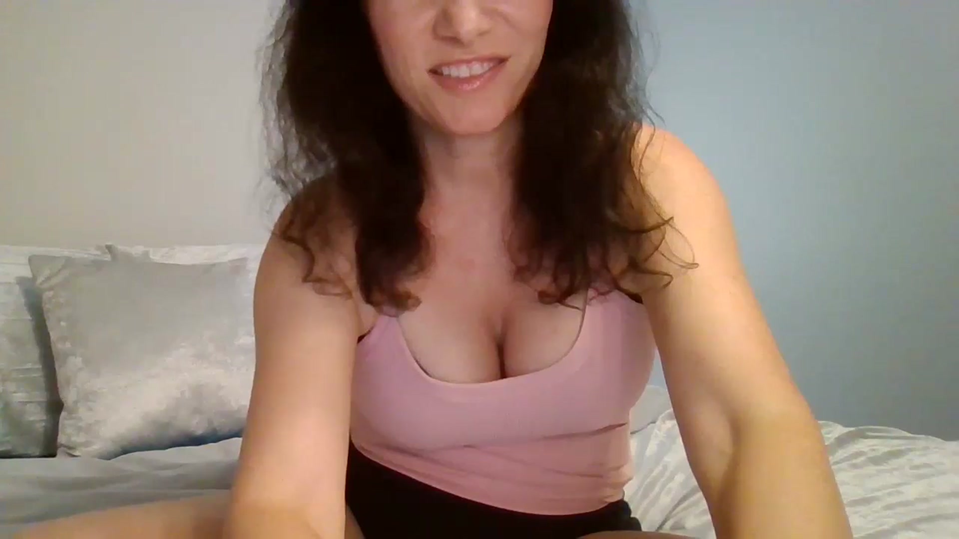 Gallery image thumbnail from LVDOLL's myfreecams stream on, 09/16/2024, 24:47 image 6 of 20