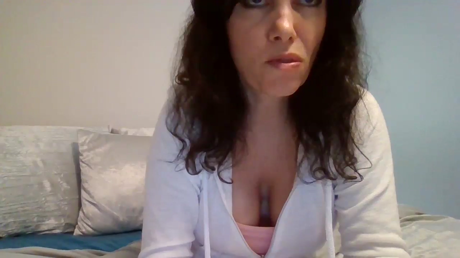 Gallery image thumbnail from LVDOLL's myfreecams stream on, 09/16/2024, 06:51 image 3 of 20