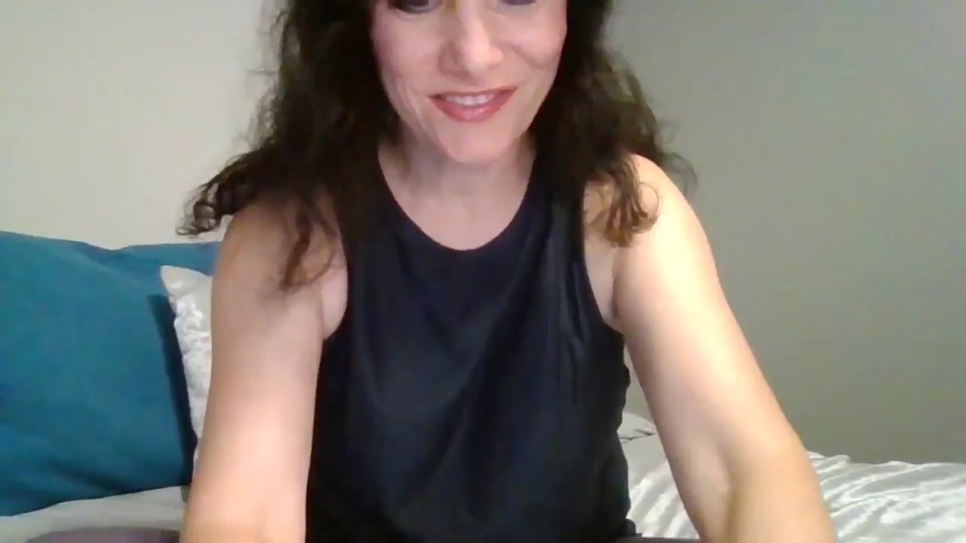 Gallery image thumbnail from LVDOLL's myfreecams stream on, 09/17/2024, 04:12 image 3 of 20