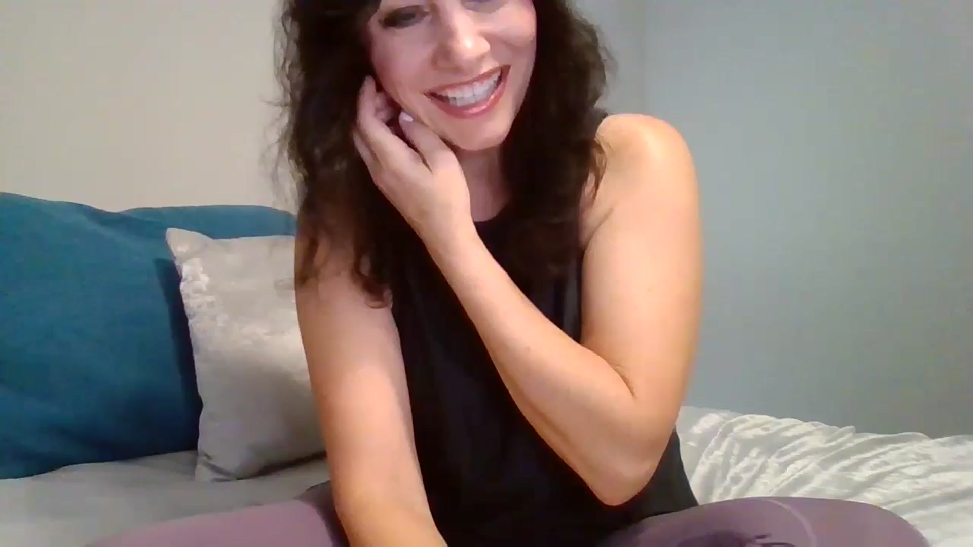 Gallery image thumbnail from LVDOLL's myfreecams stream on, 09/17/2024, 04:12 image 17 of 20