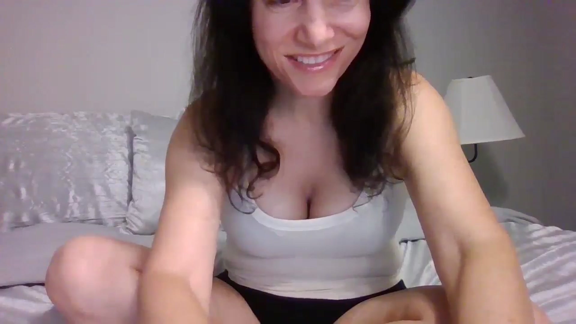 Gallery image thumbnail from LVDOLL's myfreecams stream on, 09/20/2024, 04:41 image 13 of 20