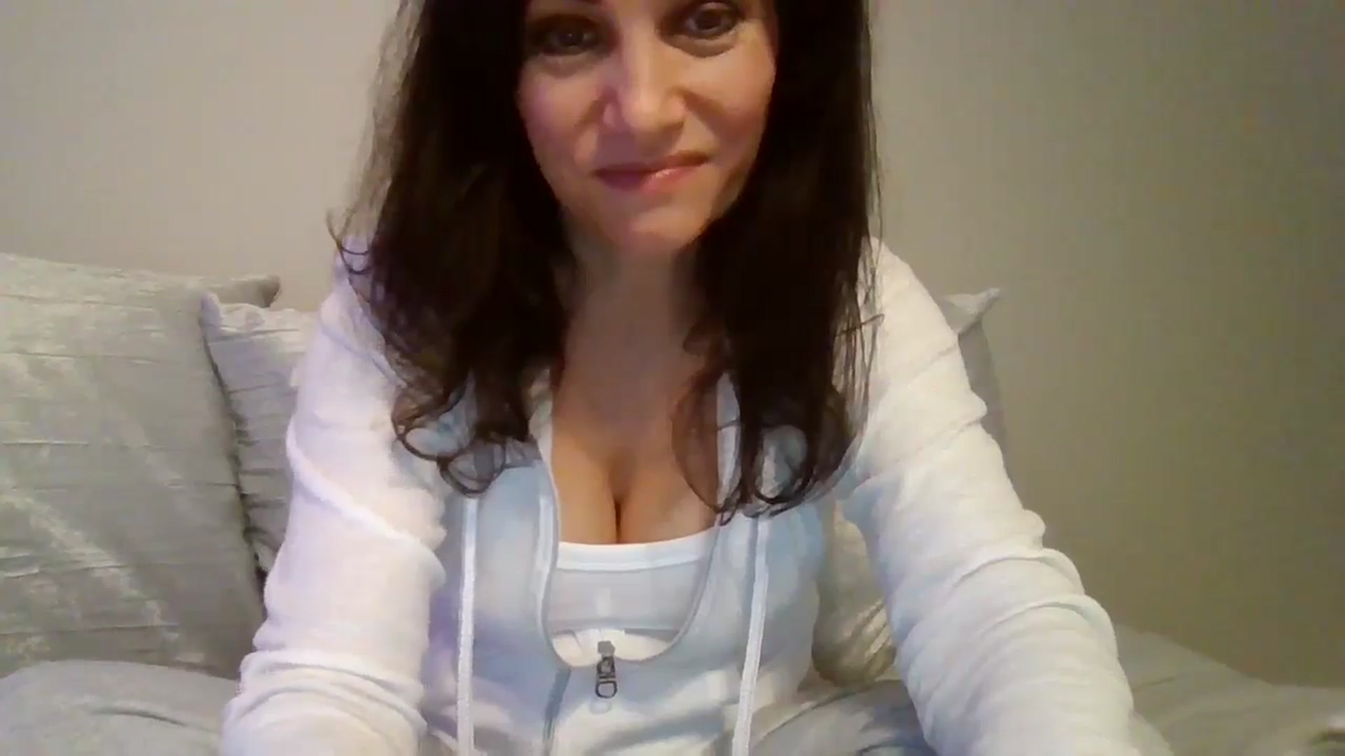 Gallery image thumbnail from LVDOLL's myfreecams stream on, 09/21/2024, 05:26 image 6 of 20