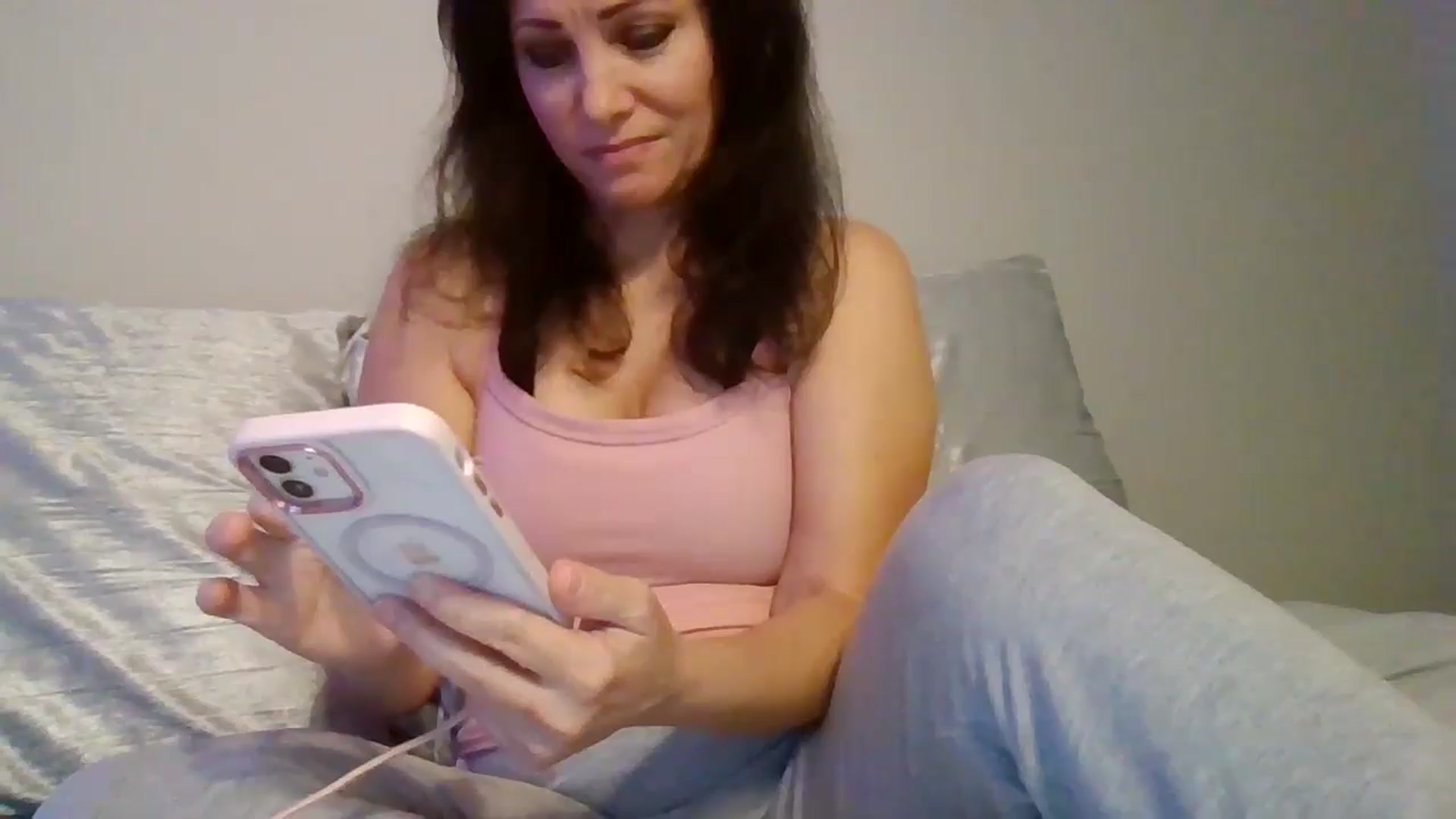 Gallery image thumbnail from LVDOLL's myfreecams stream on, 09/22/2024, 01:47 image 11 of 20