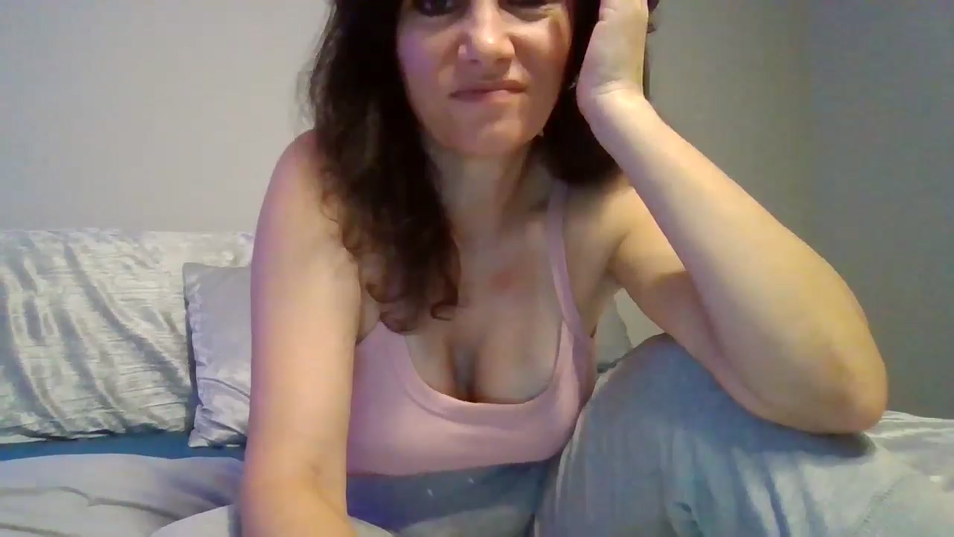 Gallery image thumbnail from LVDOLL's myfreecams stream on, 09/22/2024, 06:20 image 20 of 20