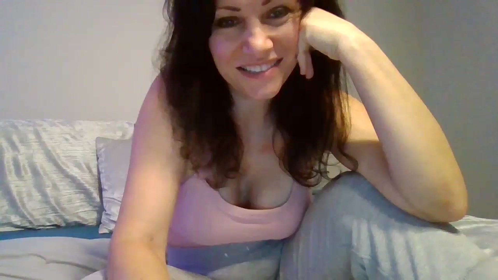 Gallery image thumbnail from LVDOLL's myfreecams stream on, 09/22/2024, 06:20 image 18 of 20