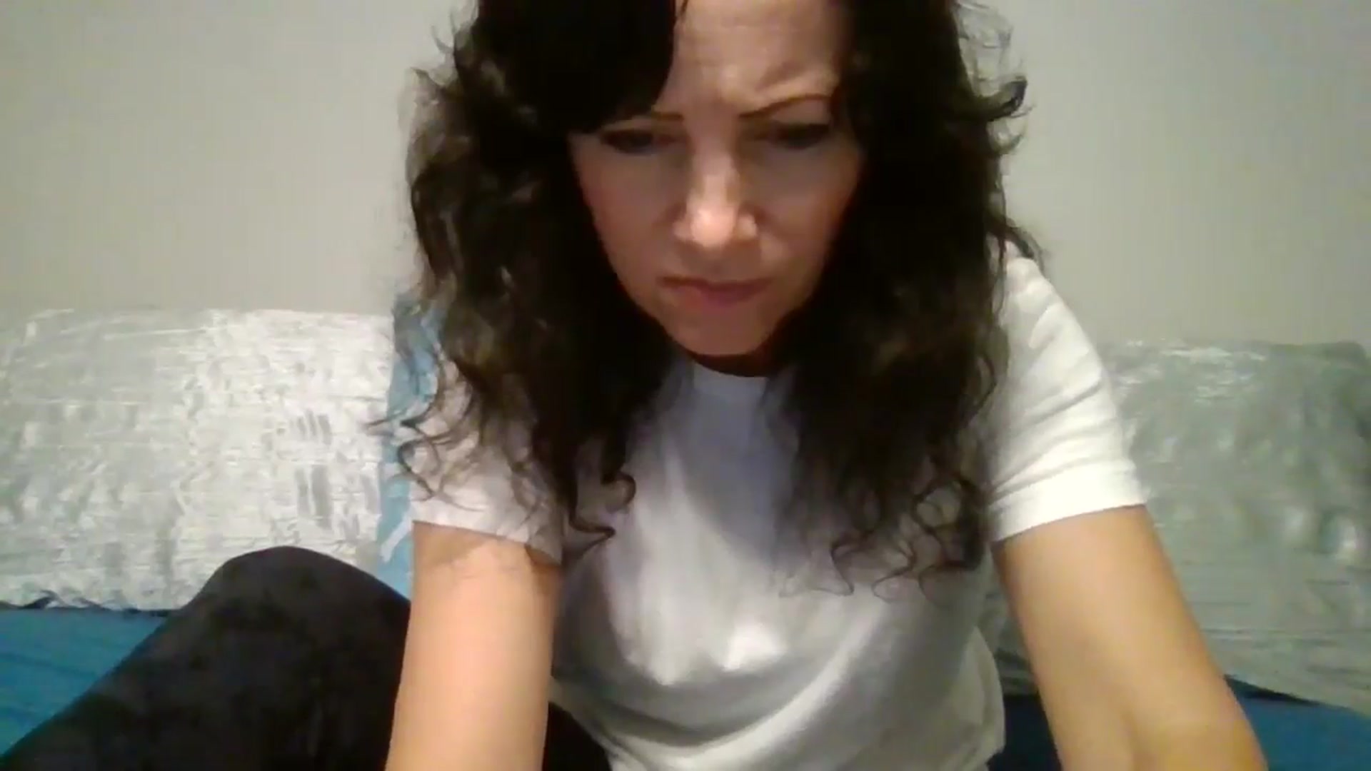 Gallery image thumbnail from LVDOLL's myfreecams stream on, 09/25/2024, 24:09 image 13 of 20