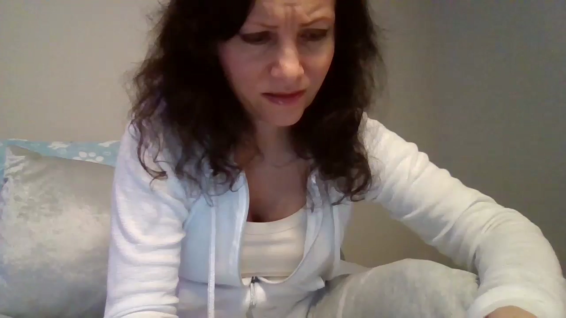 Gallery image thumbnail from LVDOLL's myfreecams stream on, 09/26/2024, 03:26 image 1 of 20