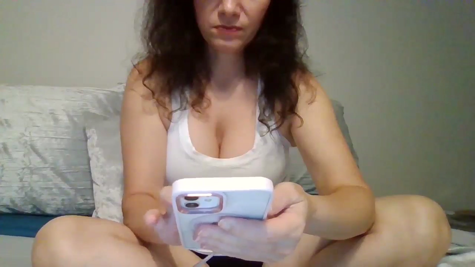 Gallery image thumbnail from LVDOLL's myfreecams stream on, 09/30/2024, 24:01 image 13 of 20