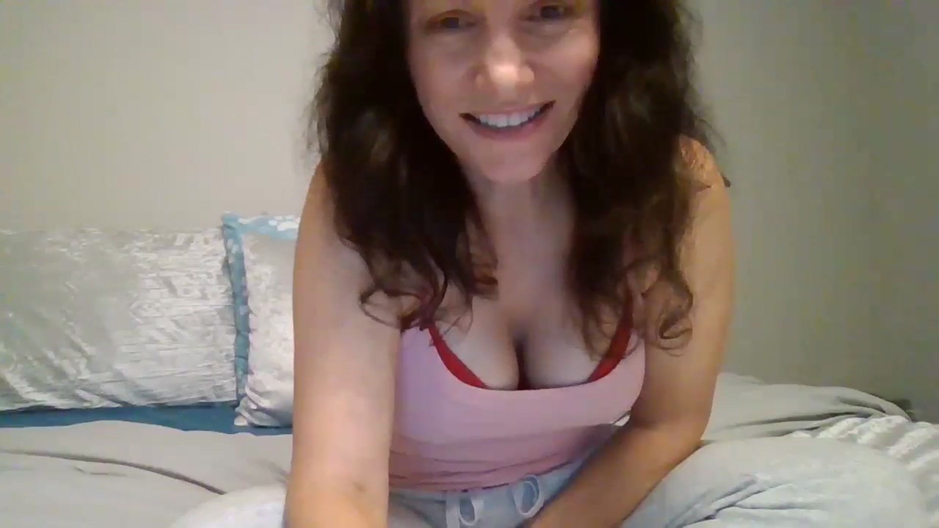 Gallery image thumbnail from LVDOLL's myfreecams stream on, 10/02/2024, 06:29 image 11 of 20