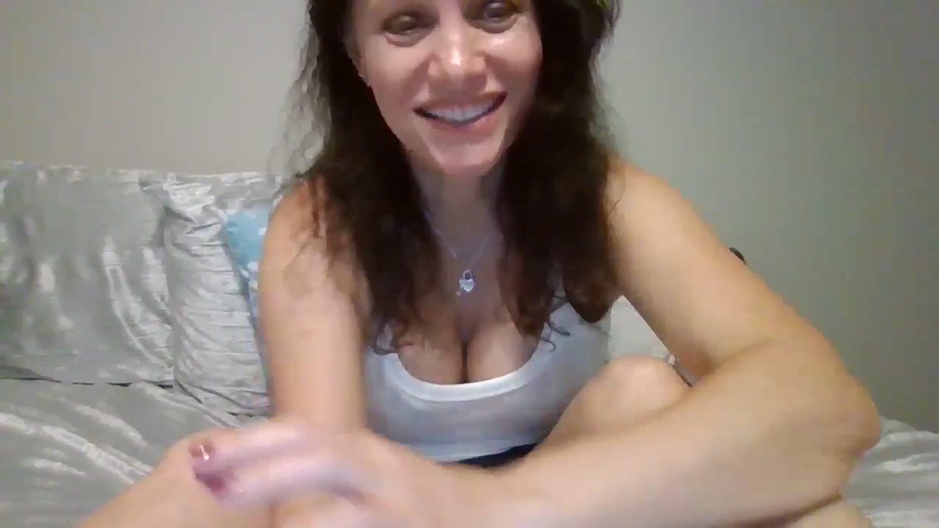 Gallery image thumbnail from LVDOLL's myfreecams stream on, 10/06/2024, 06:36 image 13 of 20