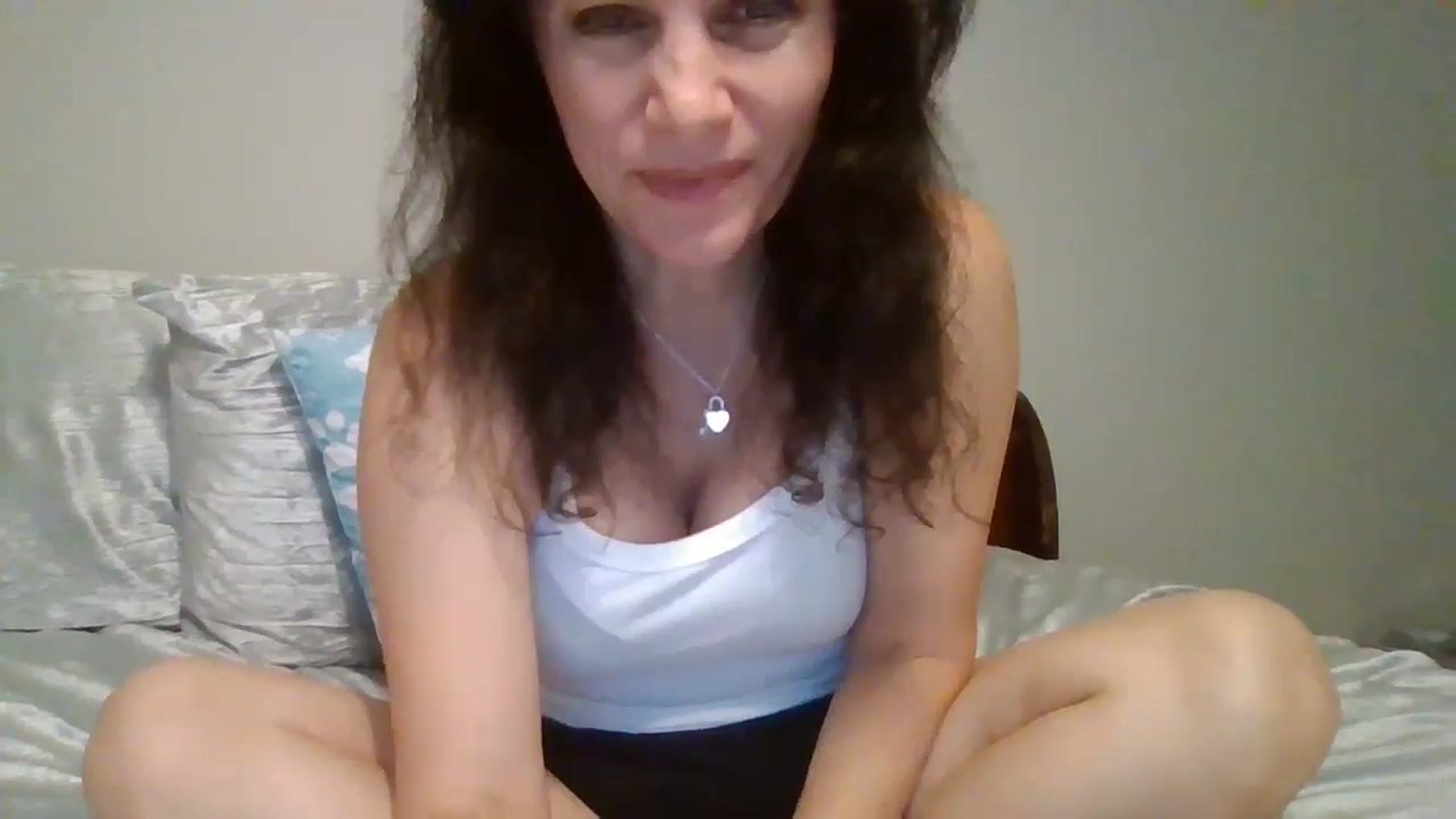 Gallery image thumbnail from LVDOLL's myfreecams stream on, 10/06/2024, 06:36 image 4 of 20
