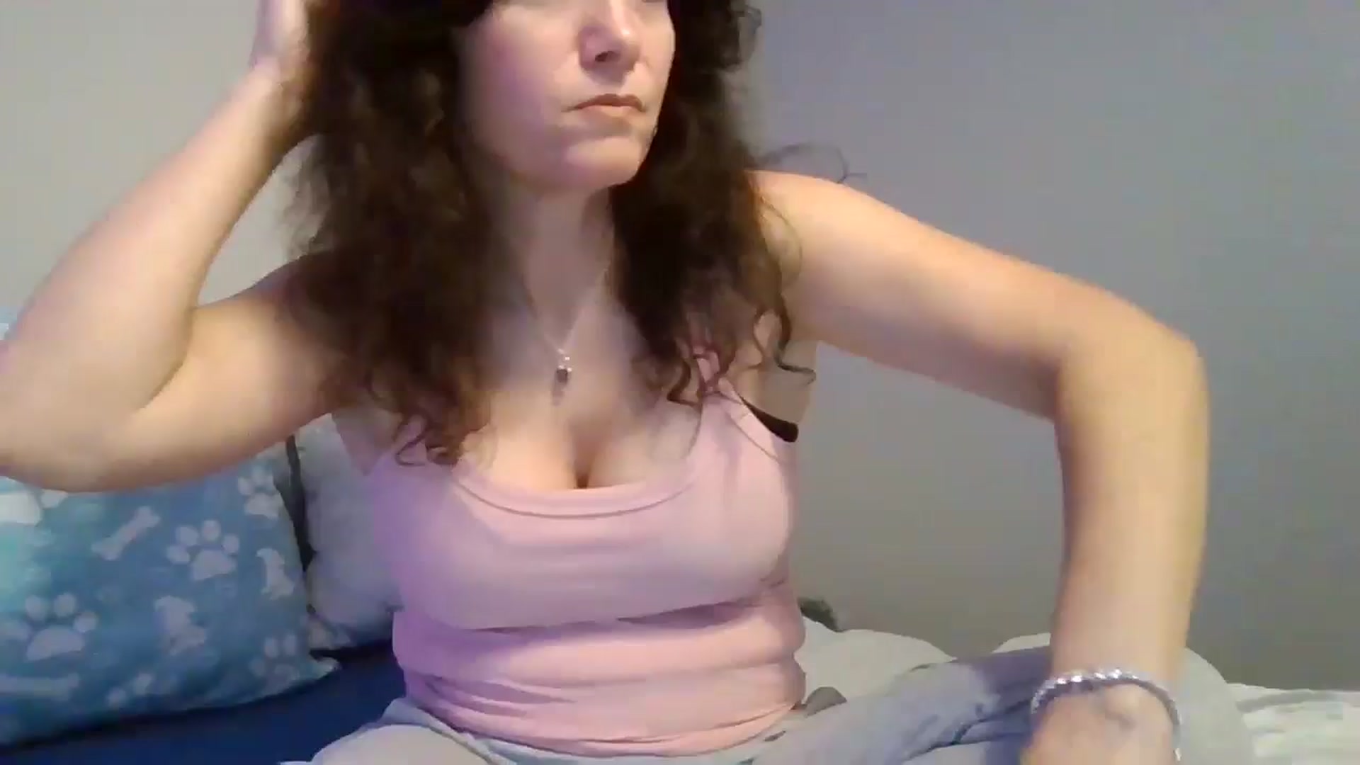 Gallery image thumbnail from LVDOLL's myfreecams stream on, 10/07/2024, 04:27 image 1 of 20