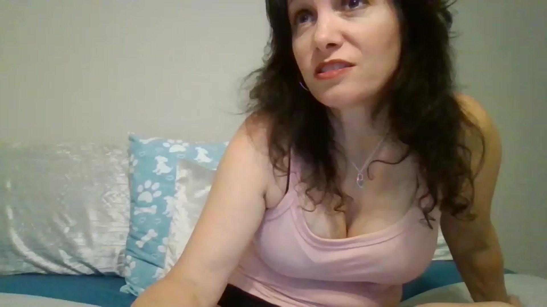 Gallery image thumbnail from LVDOLL's myfreecams stream on, 10/07/2024, 23:39 image 1 of 20