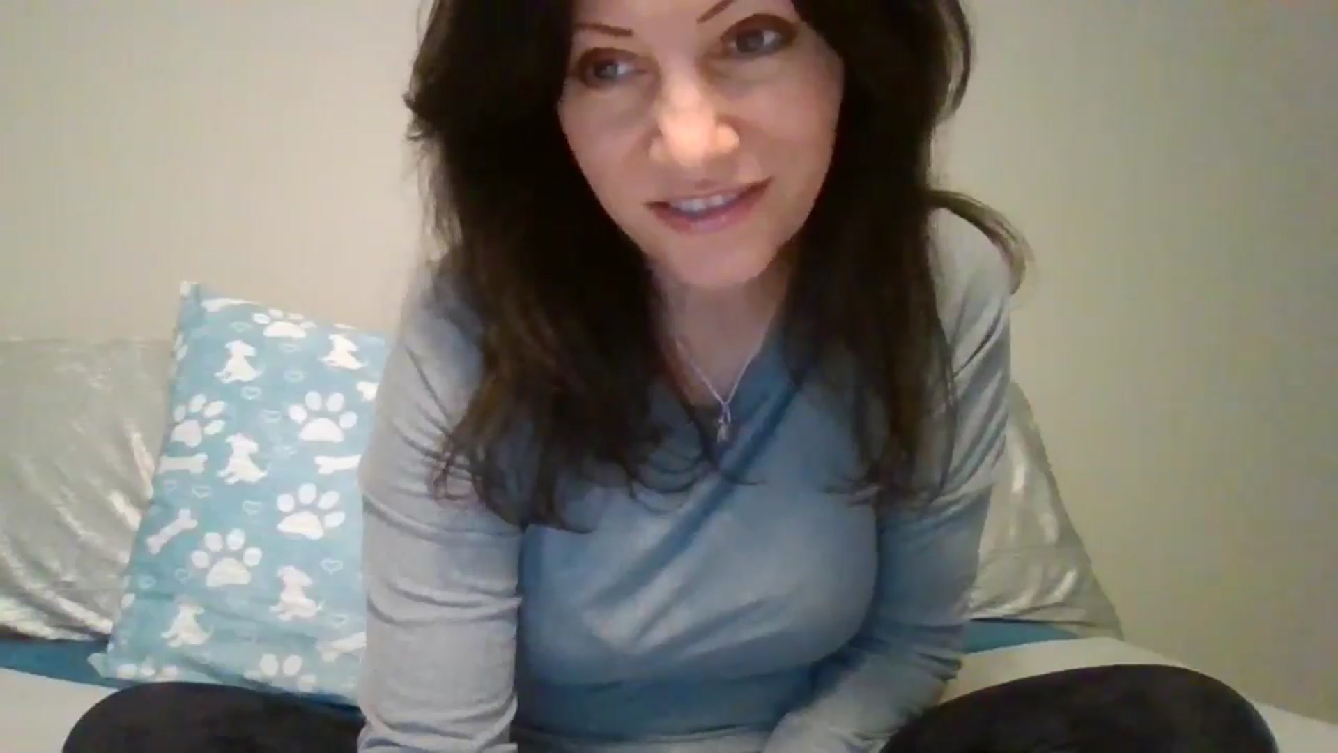 Gallery image thumbnail from LVDOLL's myfreecams stream on, 10/08/2024, 23:33 image 5 of 20