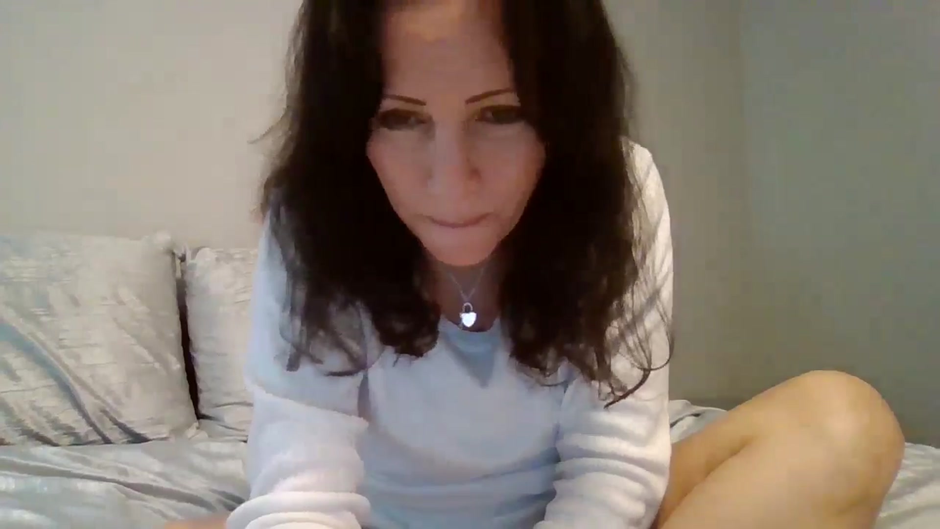 Gallery image thumbnail from LVDOLL's myfreecams stream on, 10/16/2024, 01:26 image 5 of 20