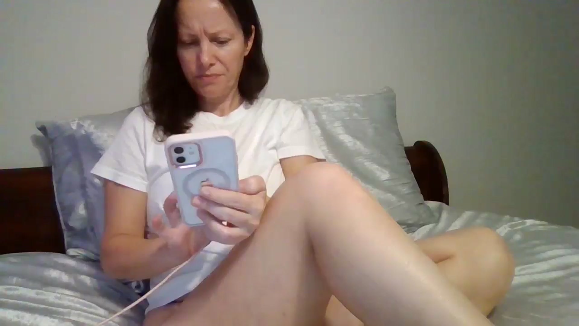 Gallery image thumbnail from LVDOLL's myfreecams stream on, 10/17/2024, 03:47 image 13 of 20