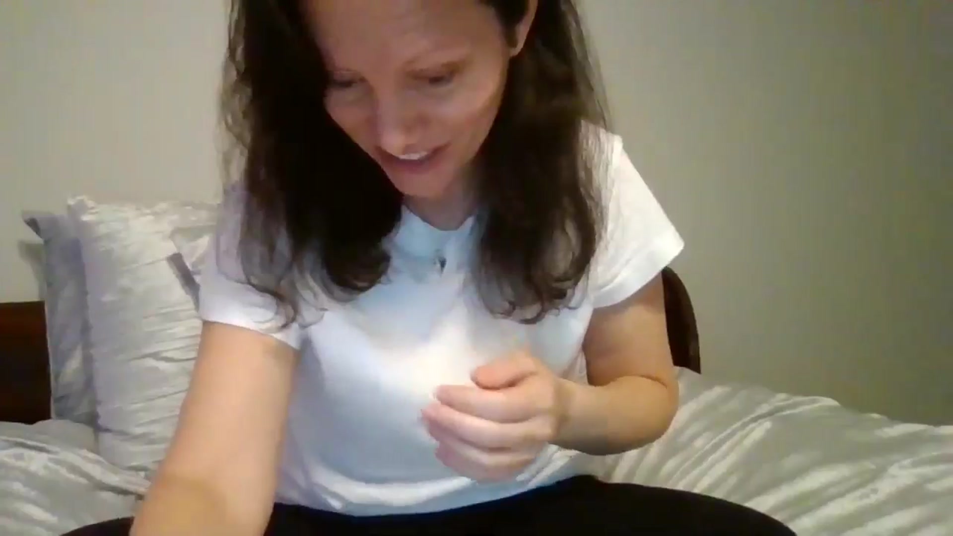 Gallery image thumbnail from LVDOLL's myfreecams stream on, 10/17/2024, 05:22 image 7 of 20