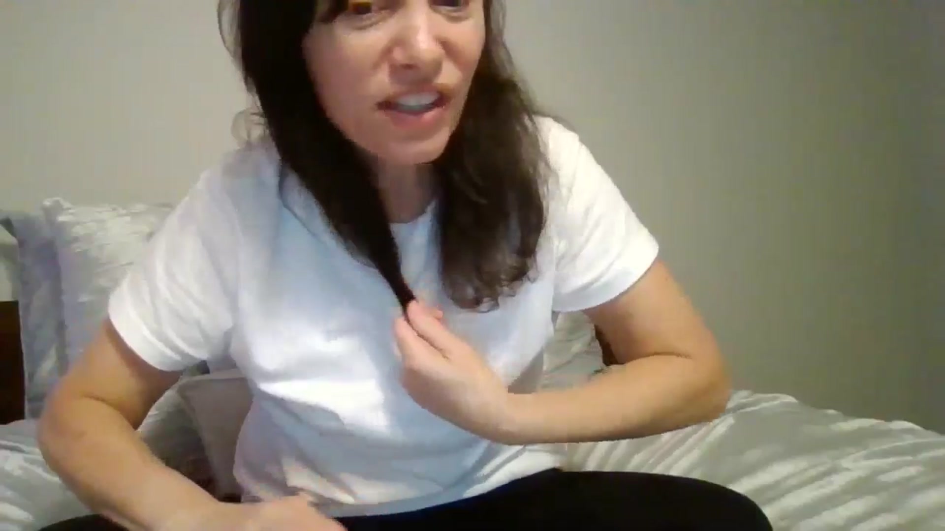 Gallery image thumbnail from LVDOLL's myfreecams stream on, 10/17/2024, 05:22 image 10 of 20