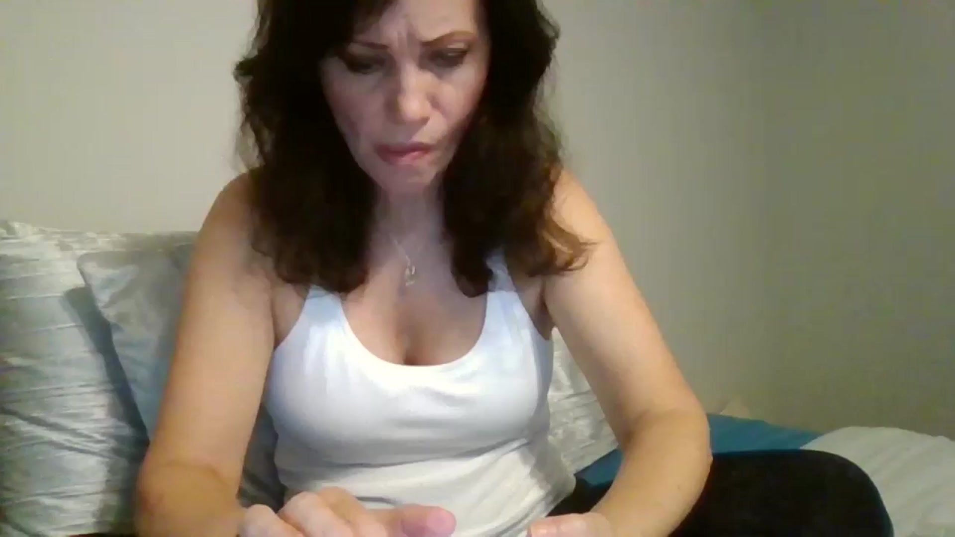 Gallery image thumbnail from LVDOLL's myfreecams stream on, 10/18/2024, 24:50 image 1 of 20