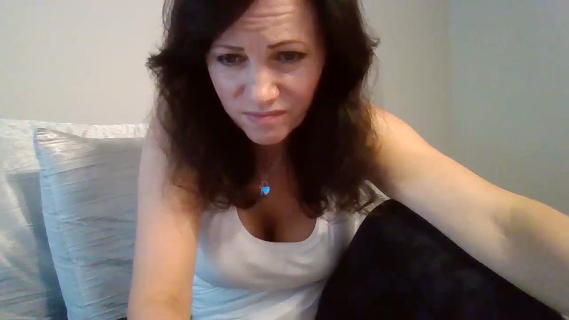 Gallery image thumbnail from LVDOLL's myfreecams stream on, 10/18/2024, 24:50 image 13 of 20