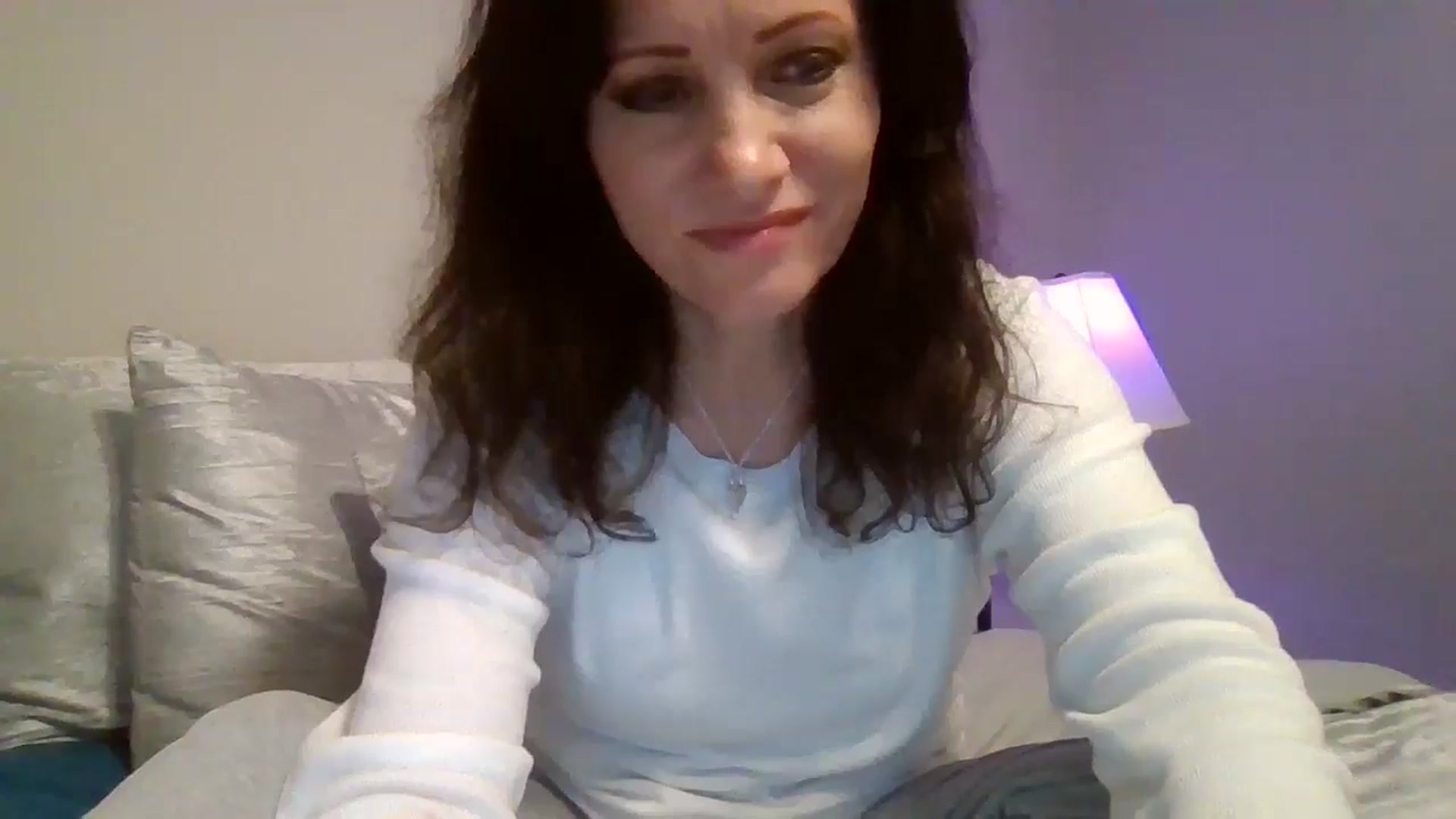 Gallery image thumbnail from LVDOLL's myfreecams stream on, 10/19/2024, 24:01 image 13 of 20