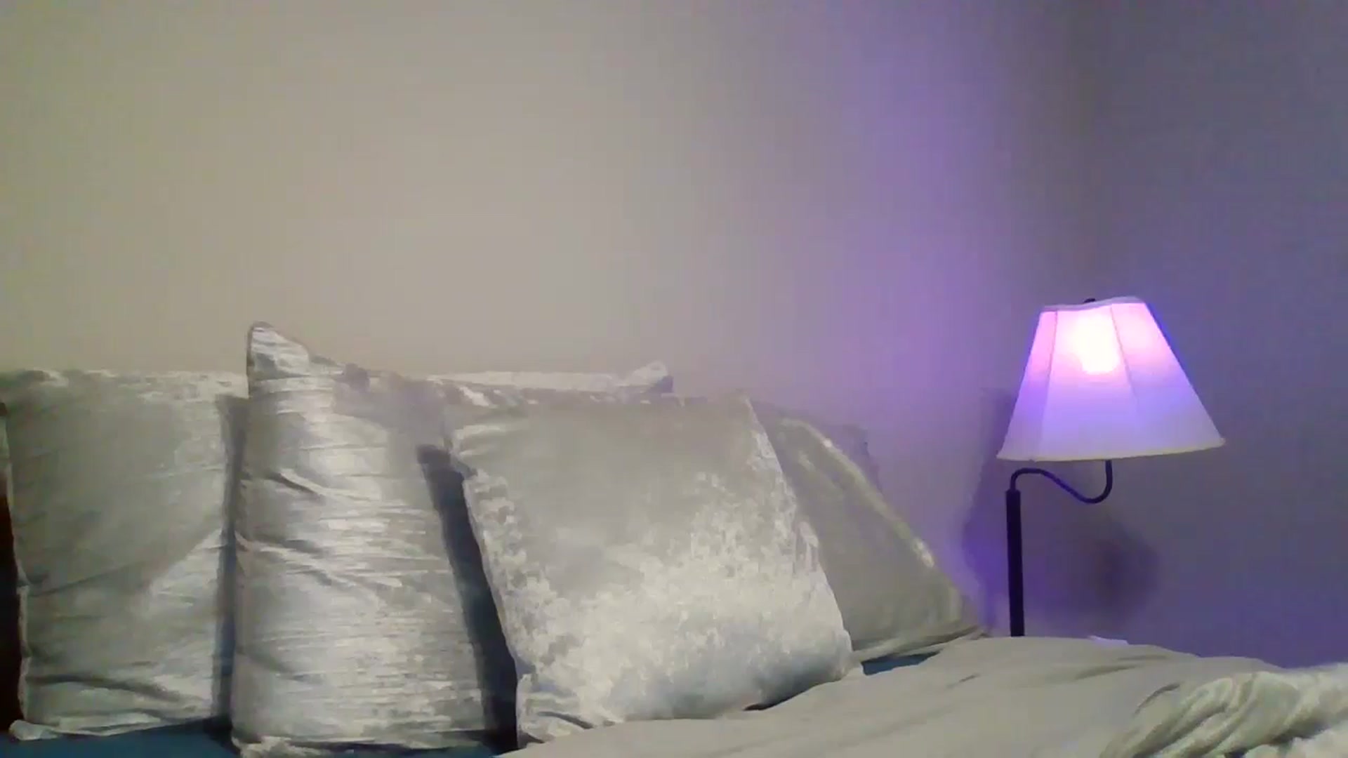 Gallery image thumbnail from LVDOLL's myfreecams stream on, 10/19/2024, 01:32 image 18 of 20